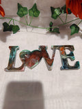 Objet de décoration LOVE en résine époxy fait main – Décoration maison romantique et artisanale
