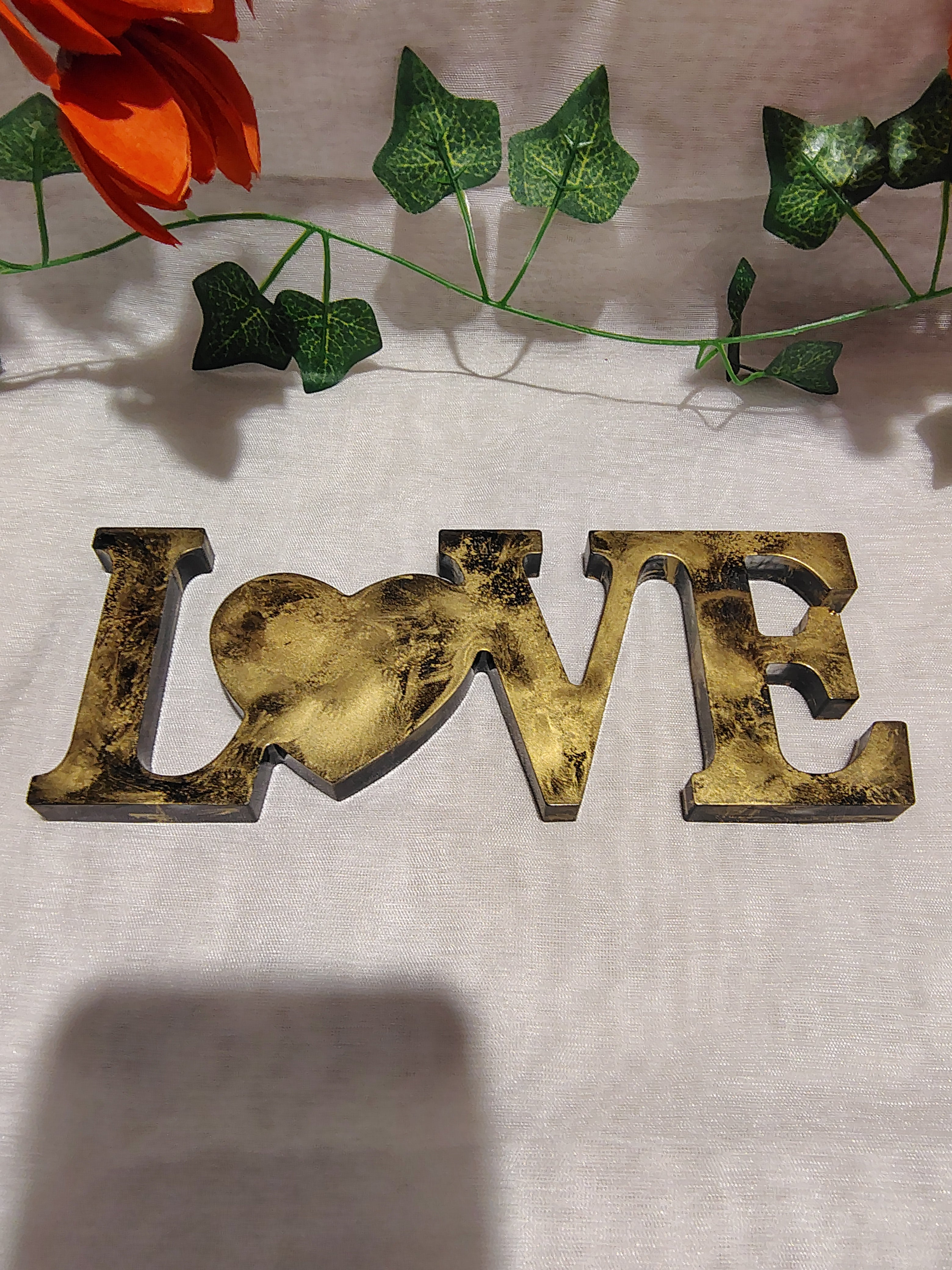 Objet de décoration LOVE en résine époxy fait main – Décoration maison romantique et artisanale