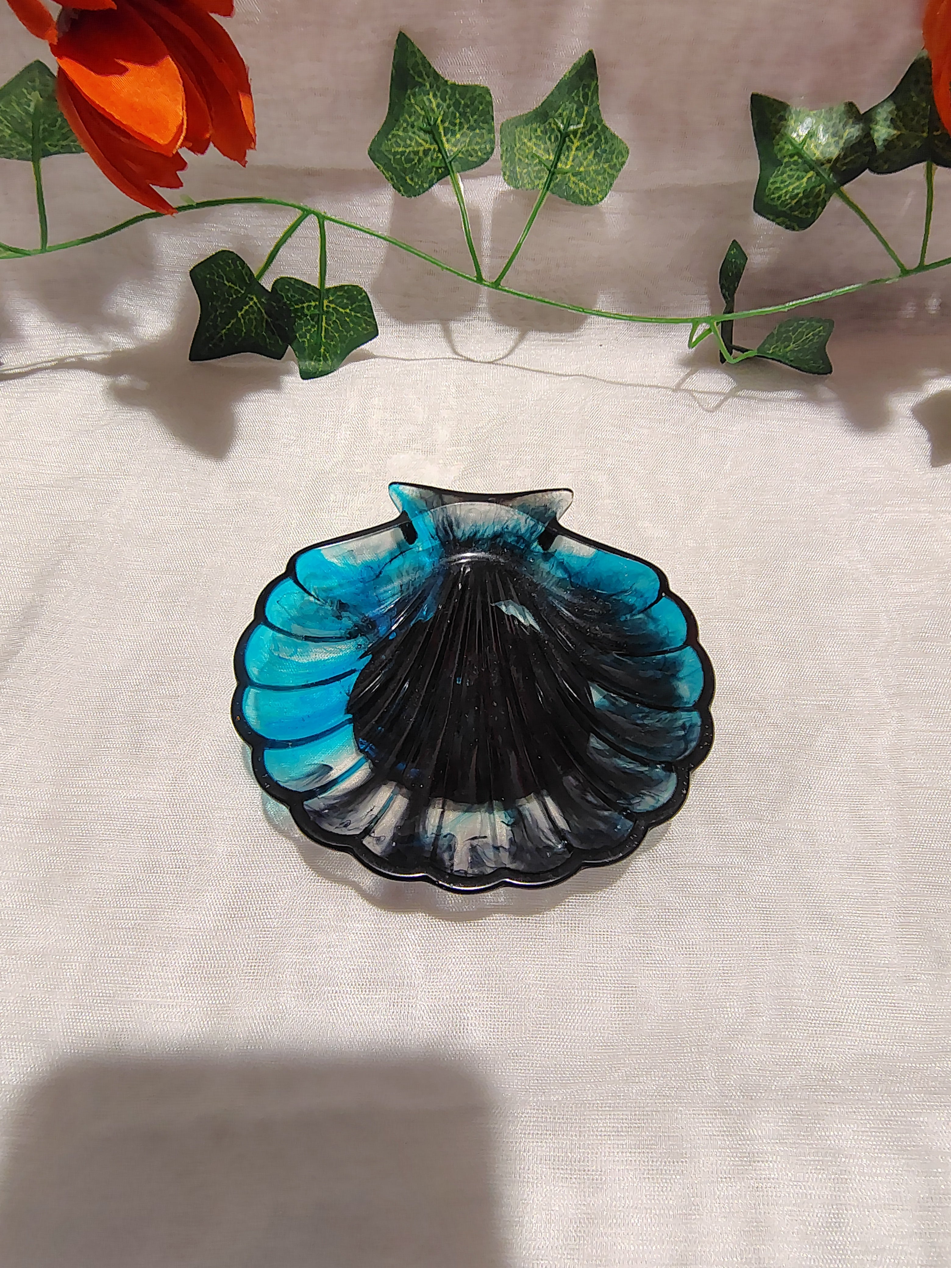 Vide-Poche / Porte-Savon en Résine Époxy Fait Main – Objet Décoratif Artisanal Coquillage