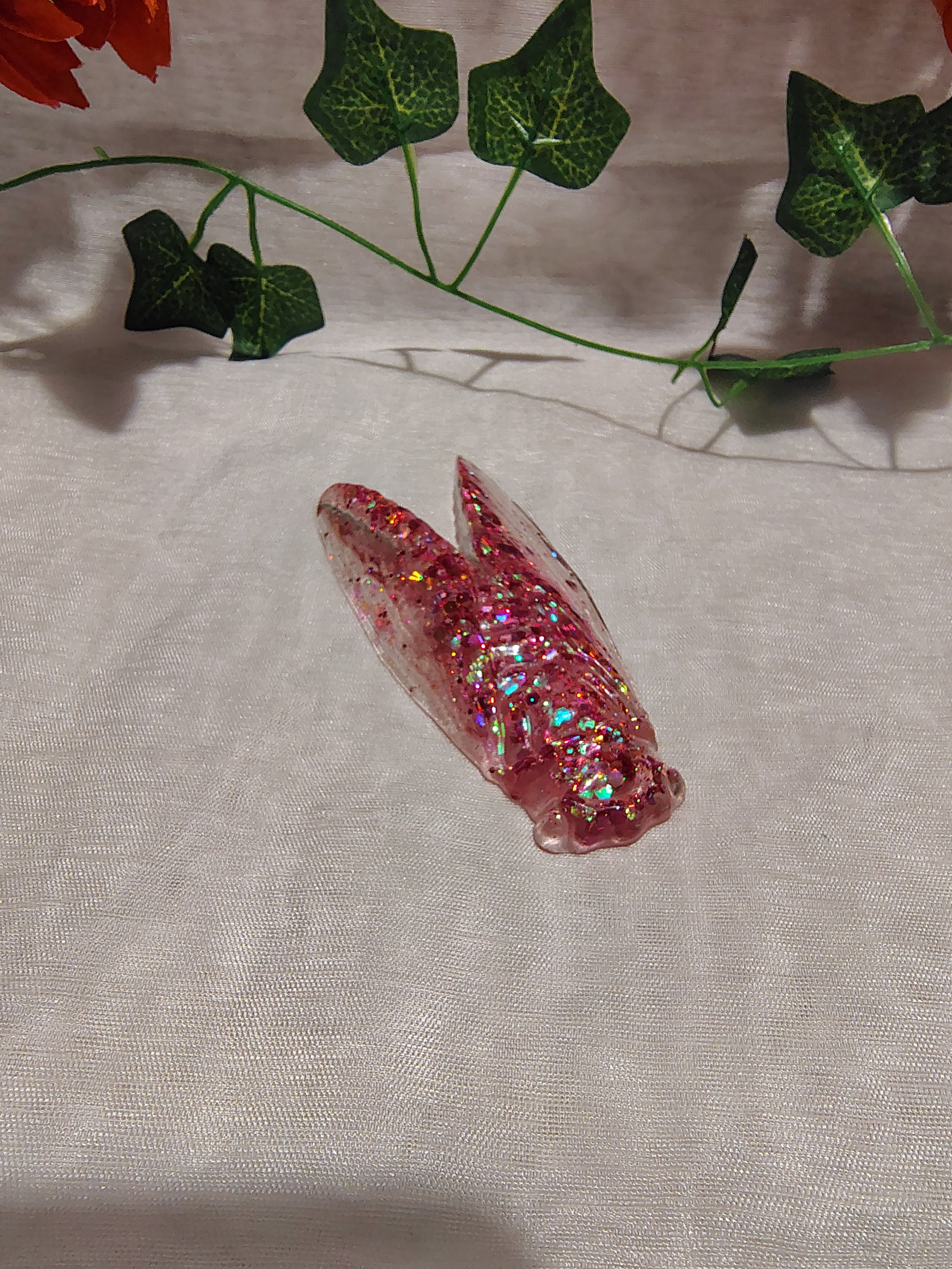 Cigale décorative en résine époxy fait main – Objet de décoration artisanale