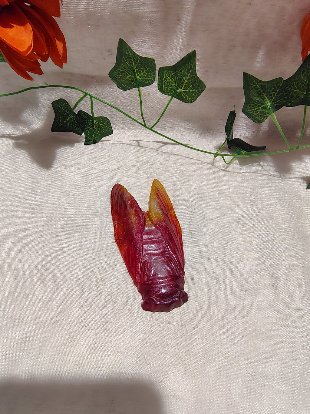 Cigale décorative en résine époxy fait main – Objet de décoration artisanale