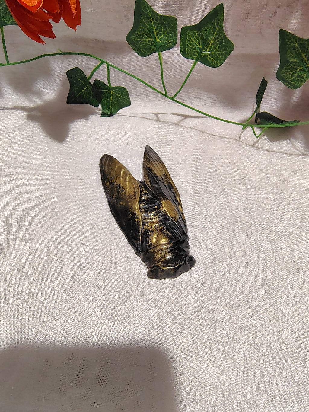 Cigale décorative en résine époxy fait main – Objet de décoration artisanale