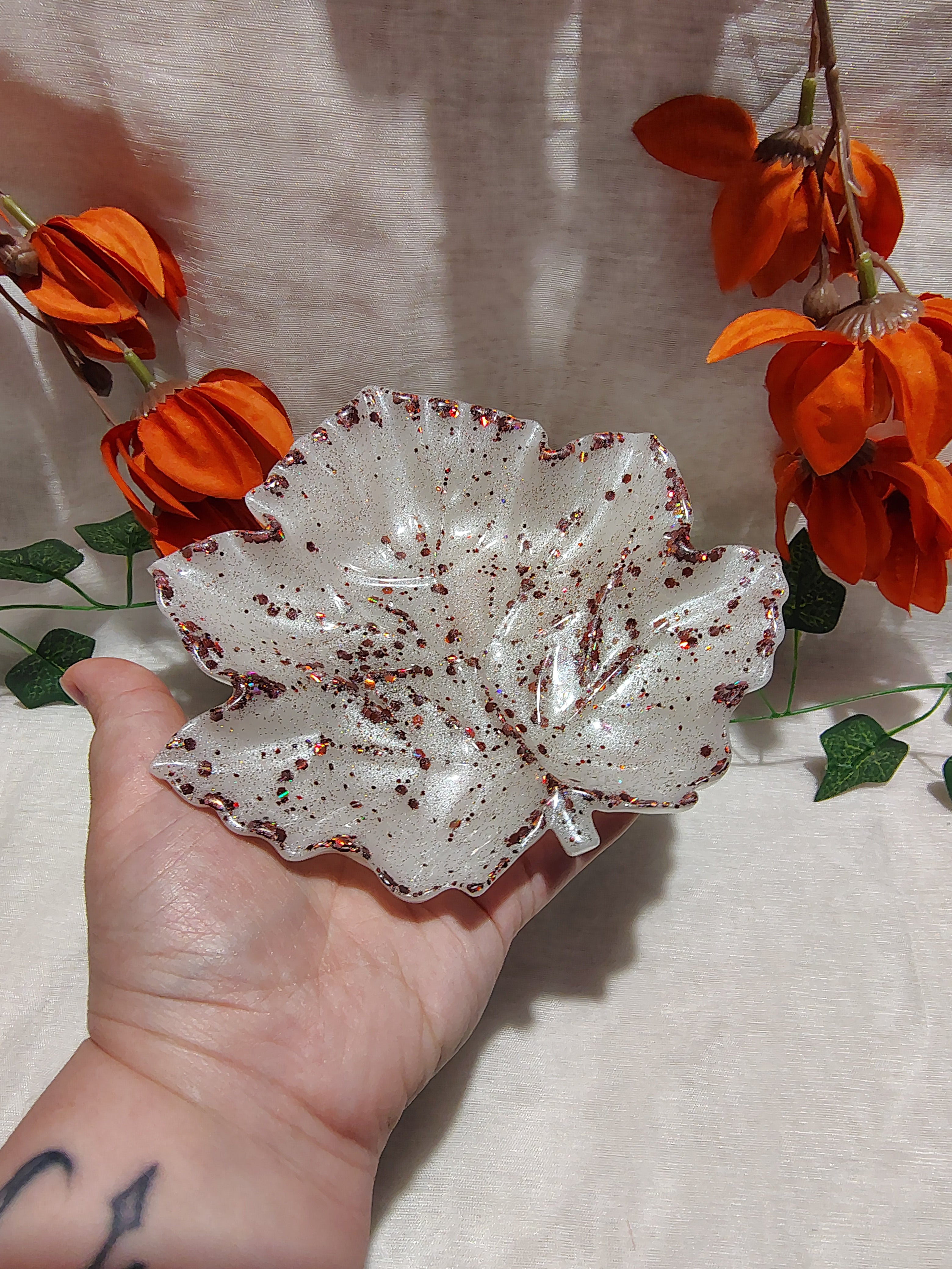 Vide-poche / Porte-savon feuille en résine époxy fait main – Déco naturelle artisanale