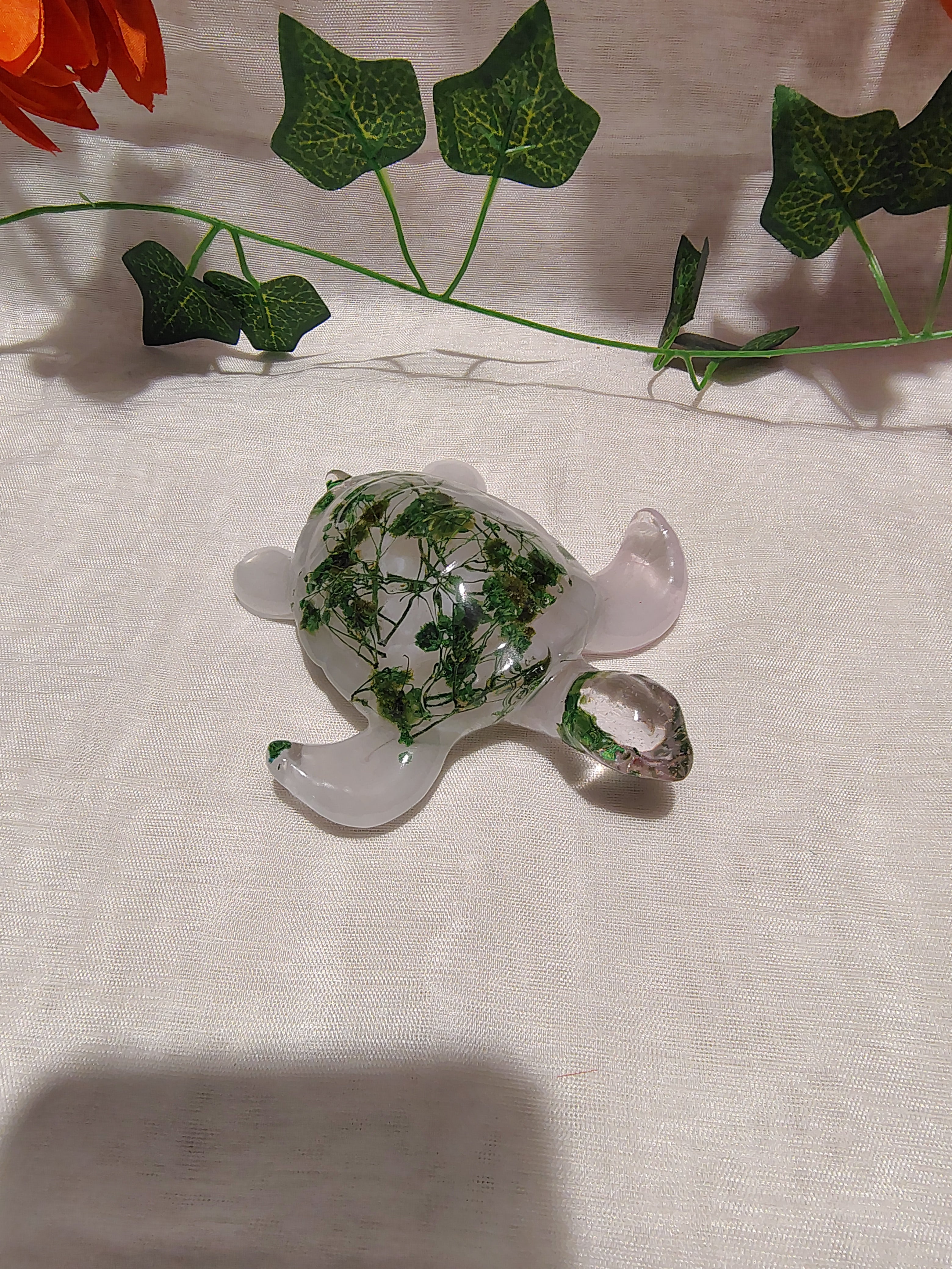 Tortue décorative en résine époxy fait main – Objet de décoration zen et artisanal