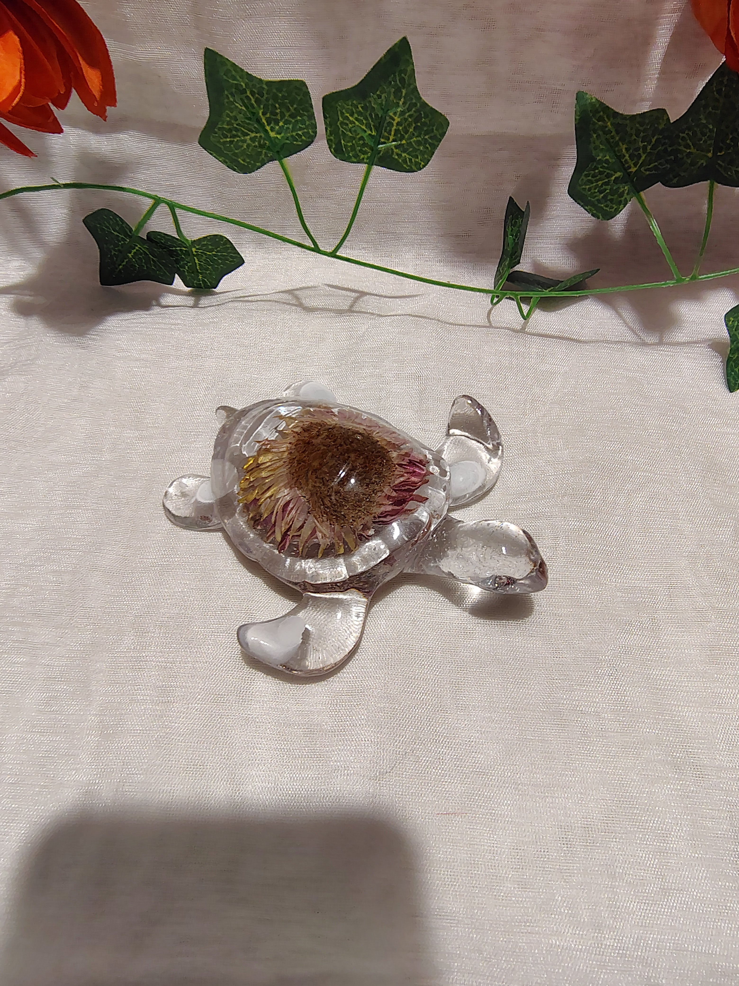 Tortue décorative en résine époxy fait main – Objet de décoration zen et artisanal