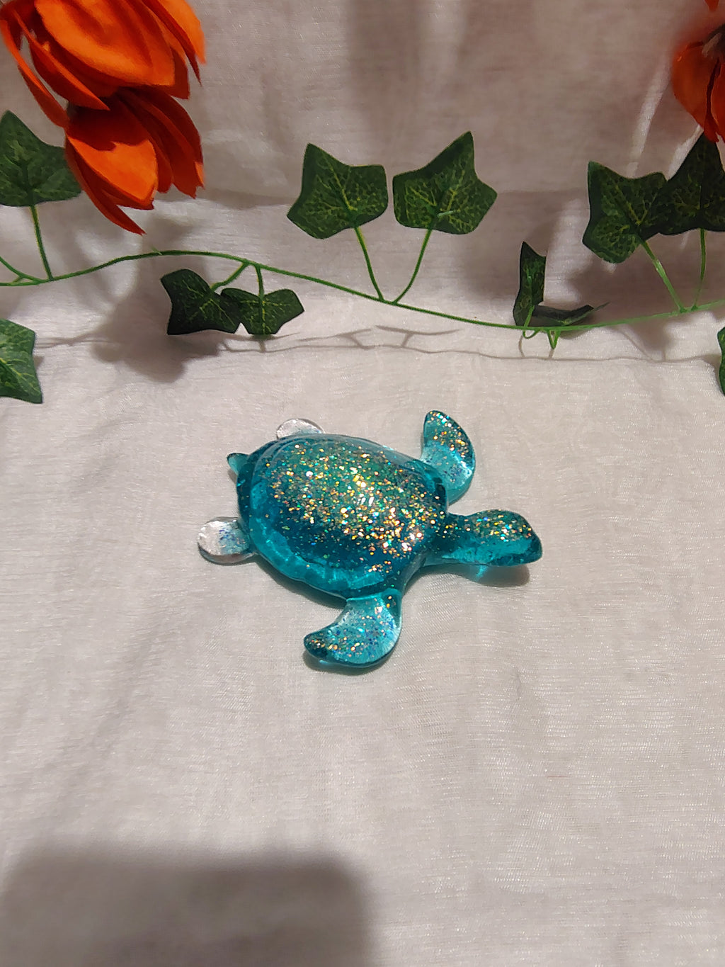 Tortue décorative en résine époxy fait main – Objet de décoration zen et artisanal