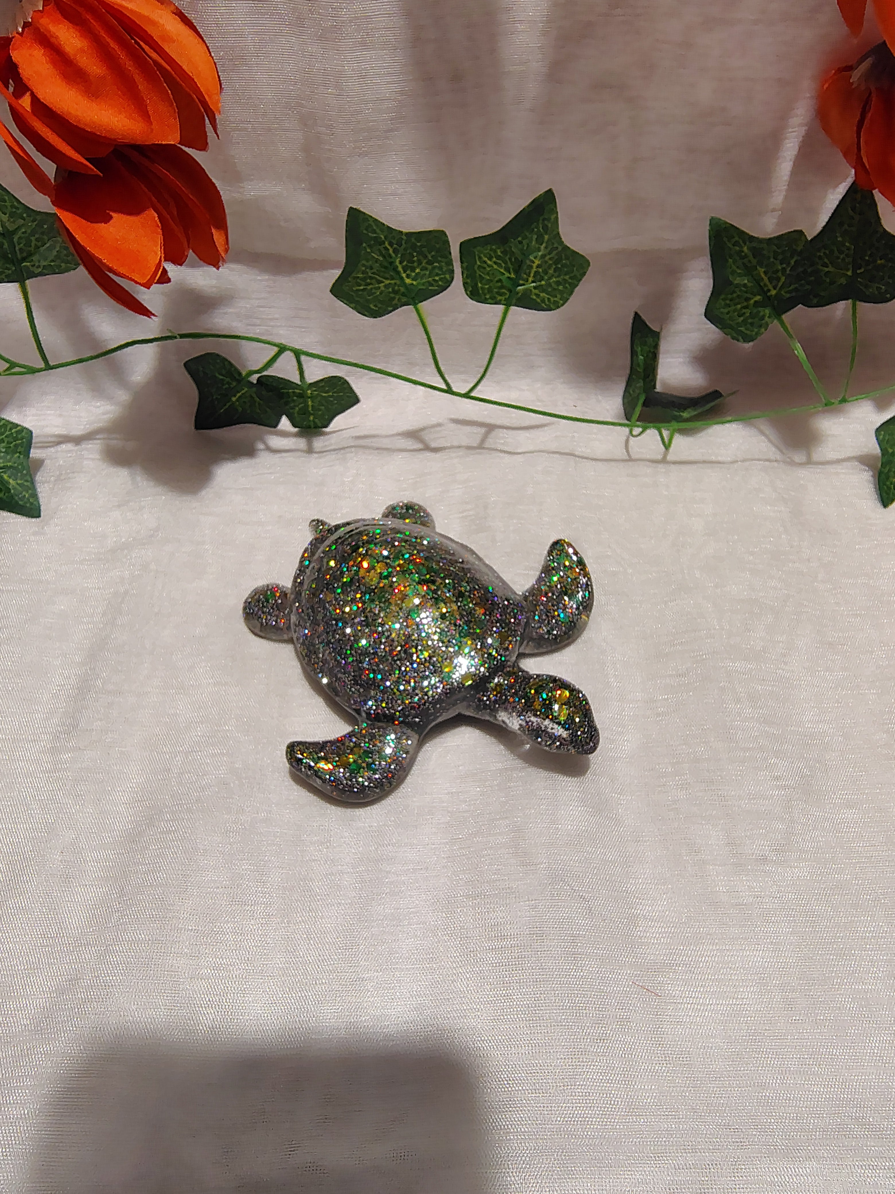 Tortue décorative en résine époxy fait main – Objet de décoration zen et artisanal