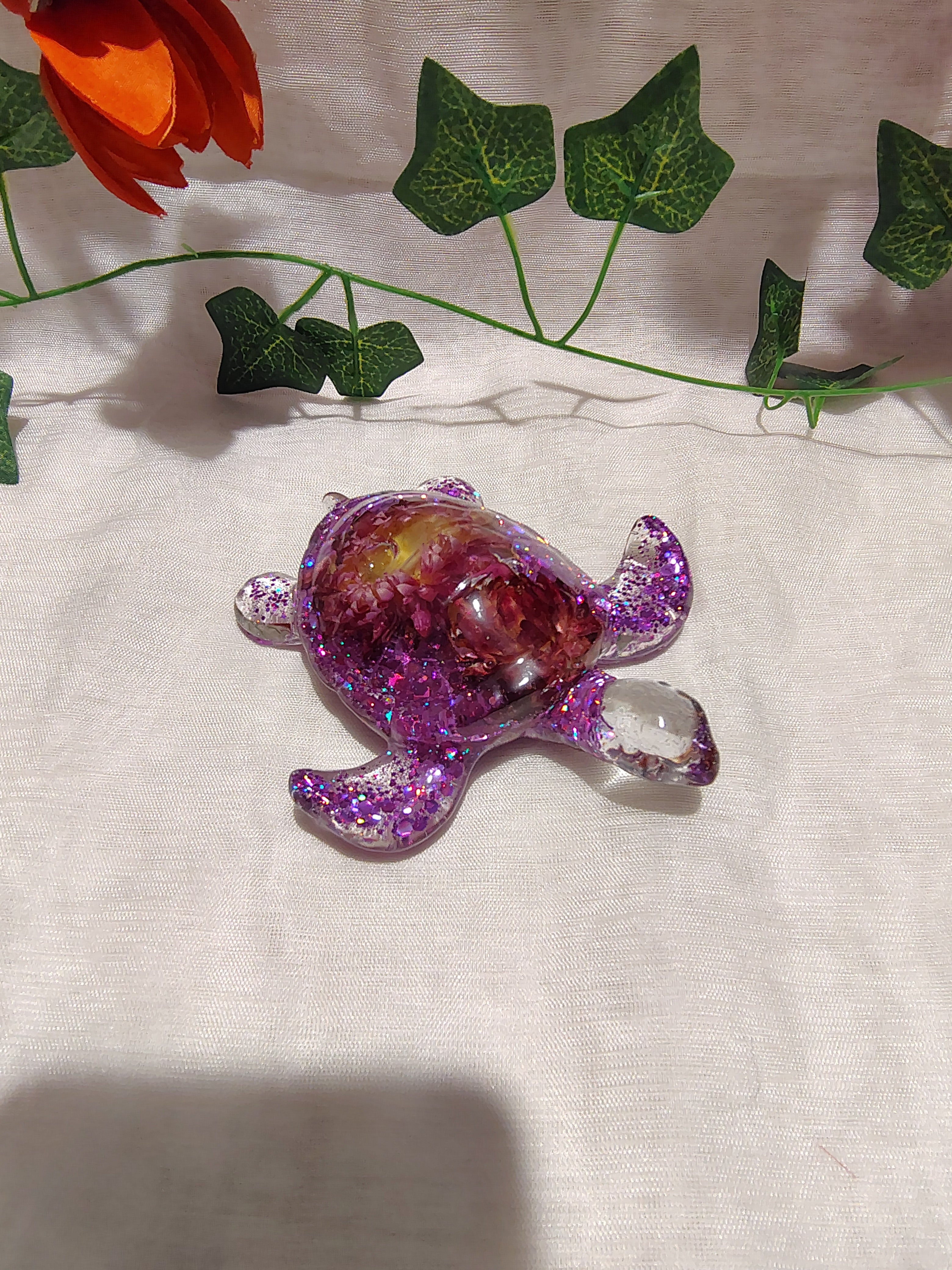 Tortue décorative en résine époxy fait main – Objet de décoration zen et artisanal