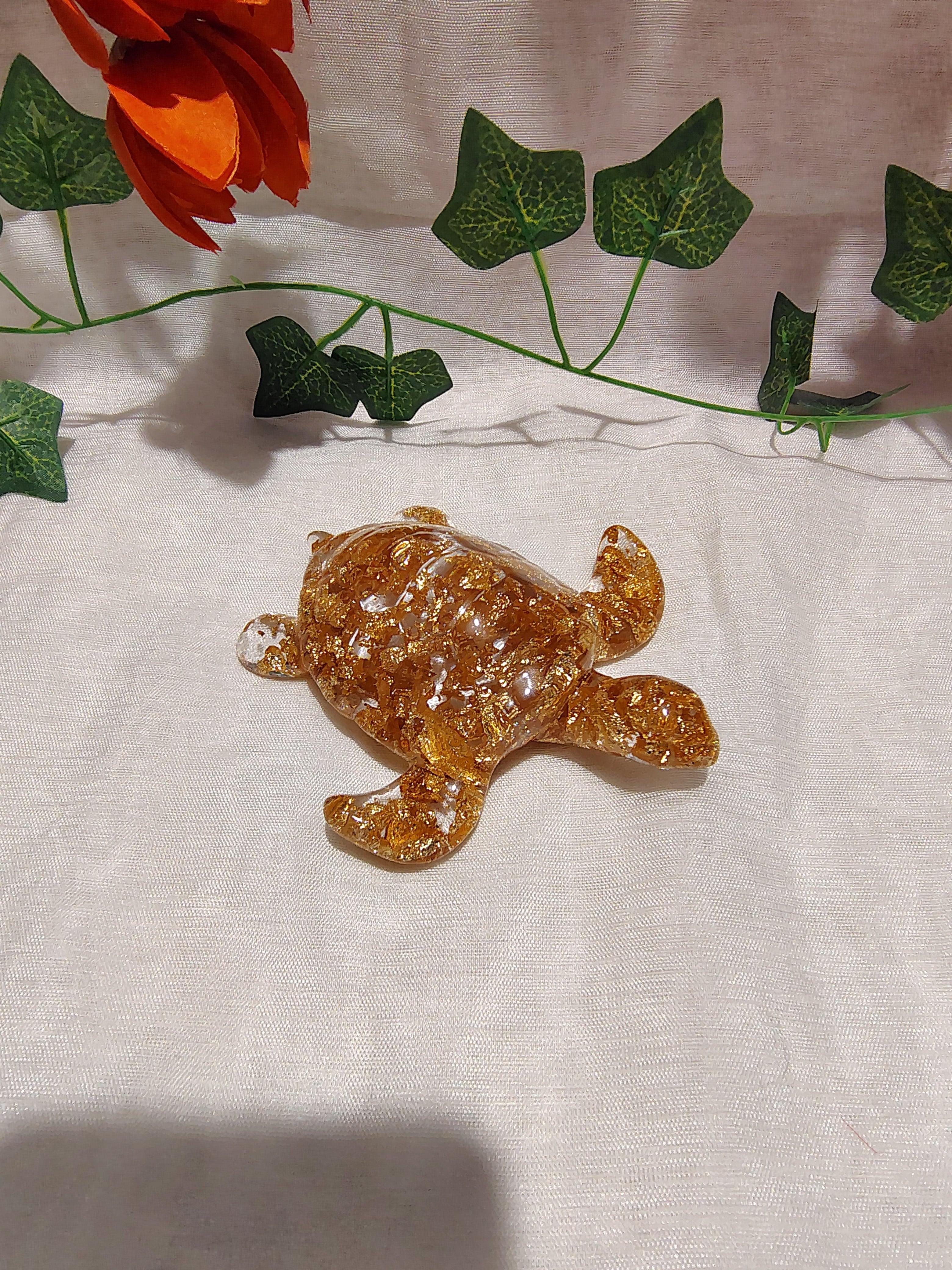 Tortue décorative en résine époxy fait main – Objet de décoration zen et artisanal