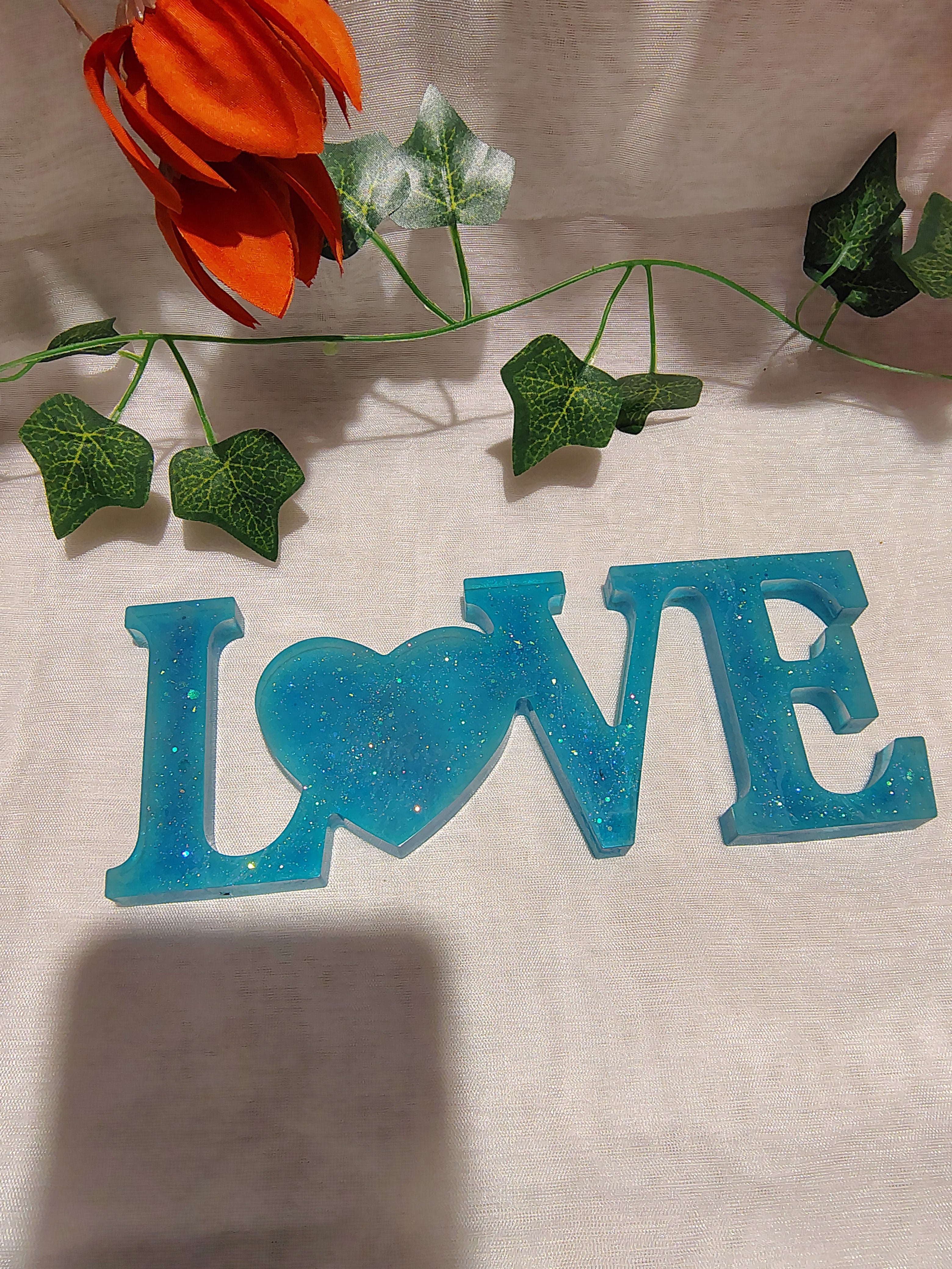 Objet de décoration LOVE en résine époxy fait main – Décoration maison romantique et artisanale (Copie)