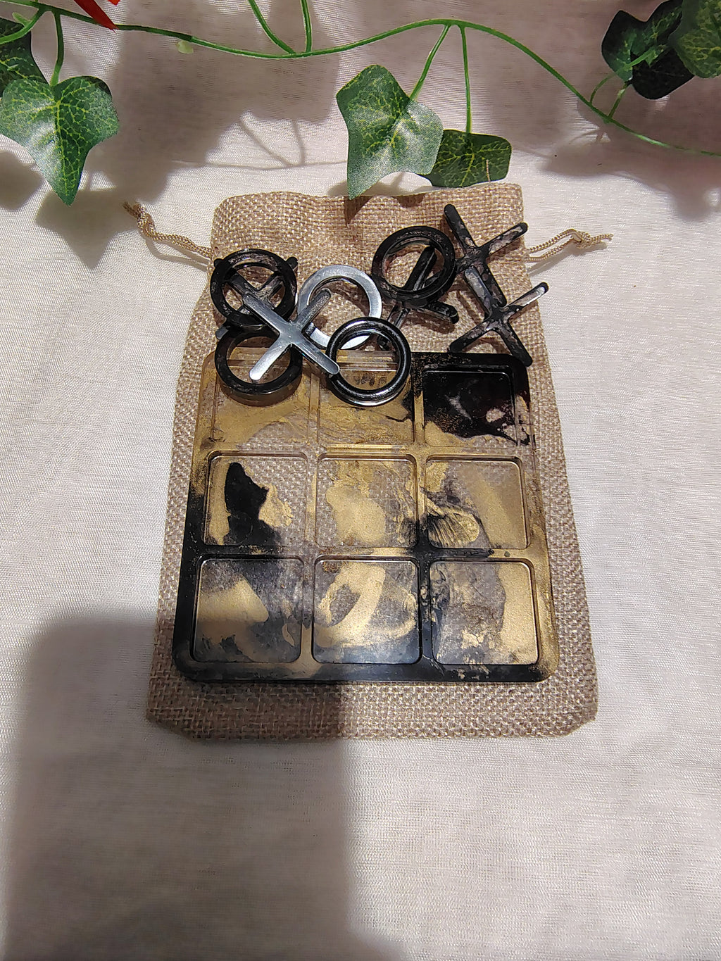 Jeu de Morpion en résine époxy fait main – Jeu décoratif et artisanal