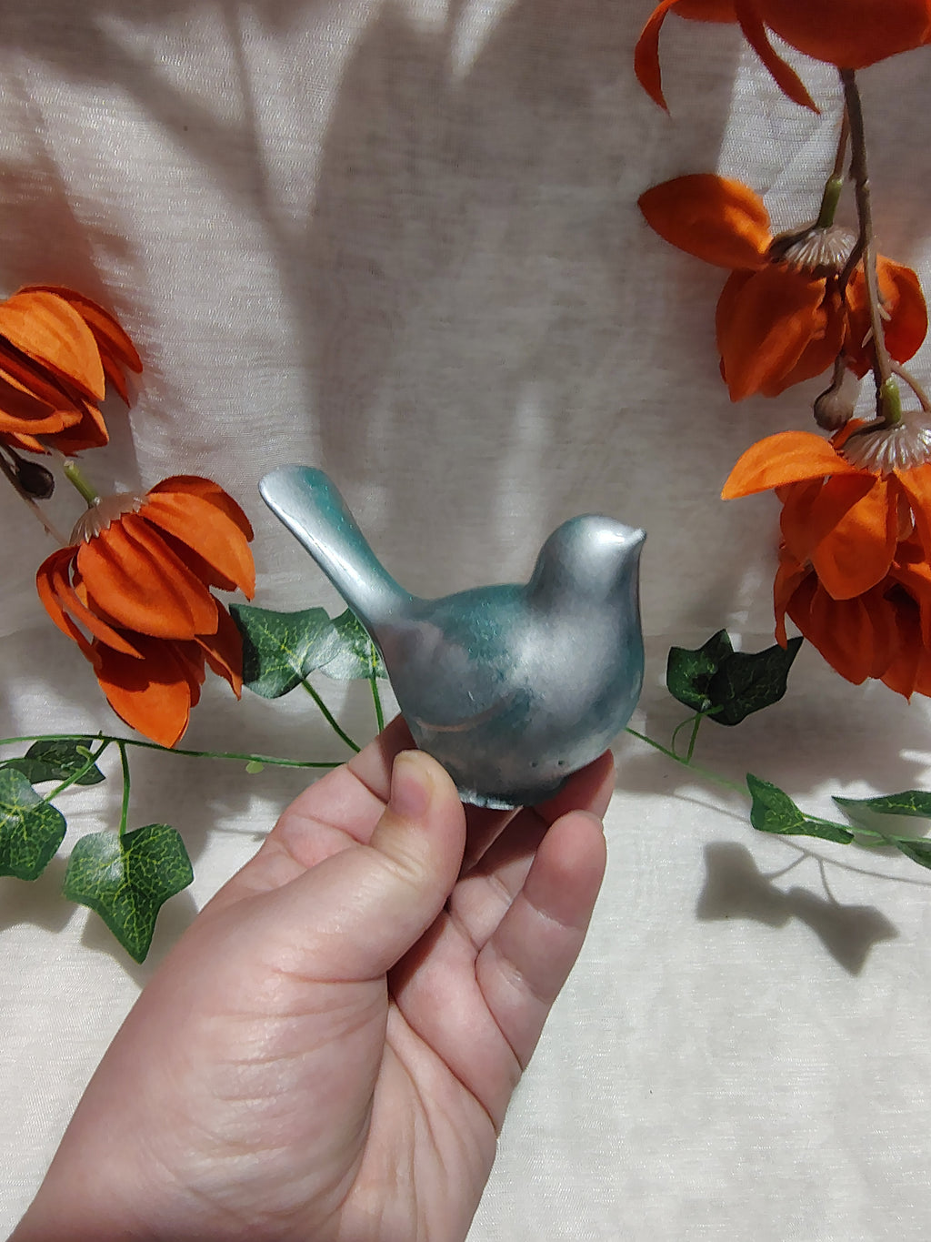 Oiseau décoratif en résine époxy fait main – Objet de décoration artisanale