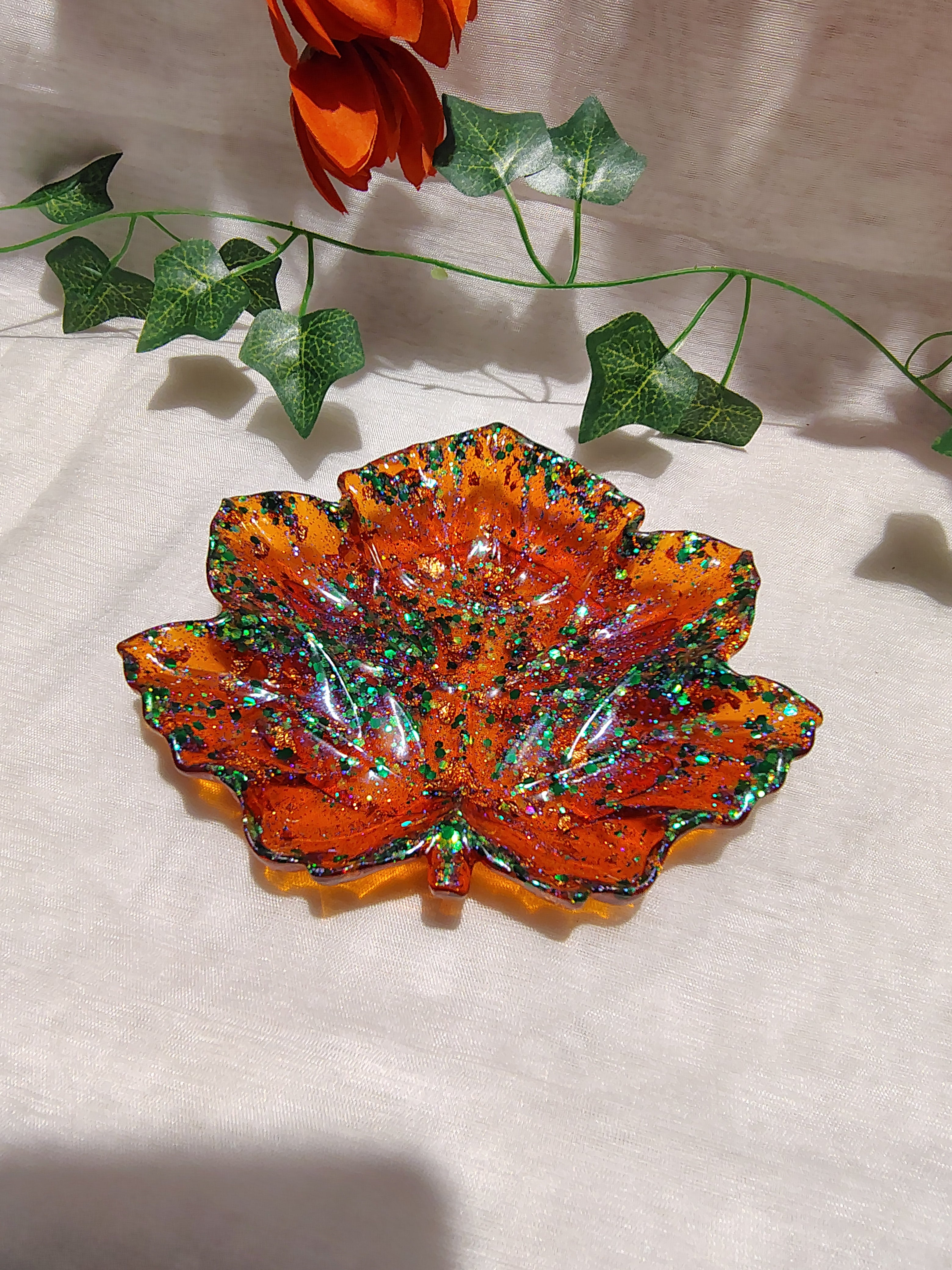 Vide-poche / Porte-savon feuille en résine époxy fait main – Déco naturelle artisanale