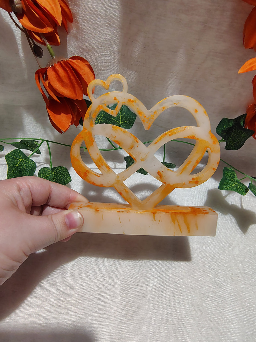 Cœur décoratif en résine époxy fait main – Objet de décoration artisanal