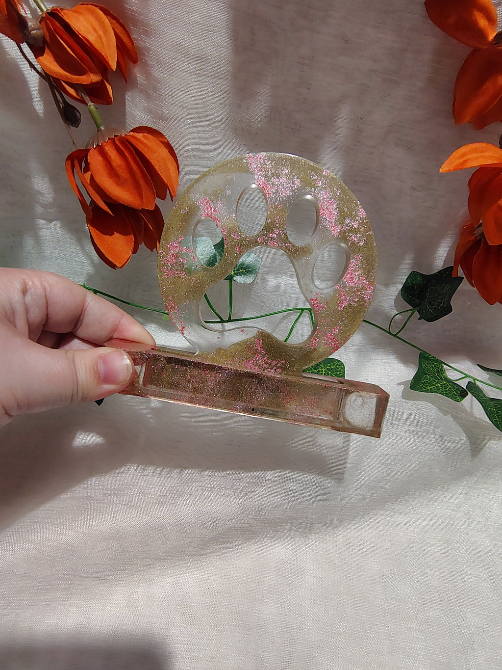 Patte décorative en résine époxy fait main – Objet de décoration animalier artisanal