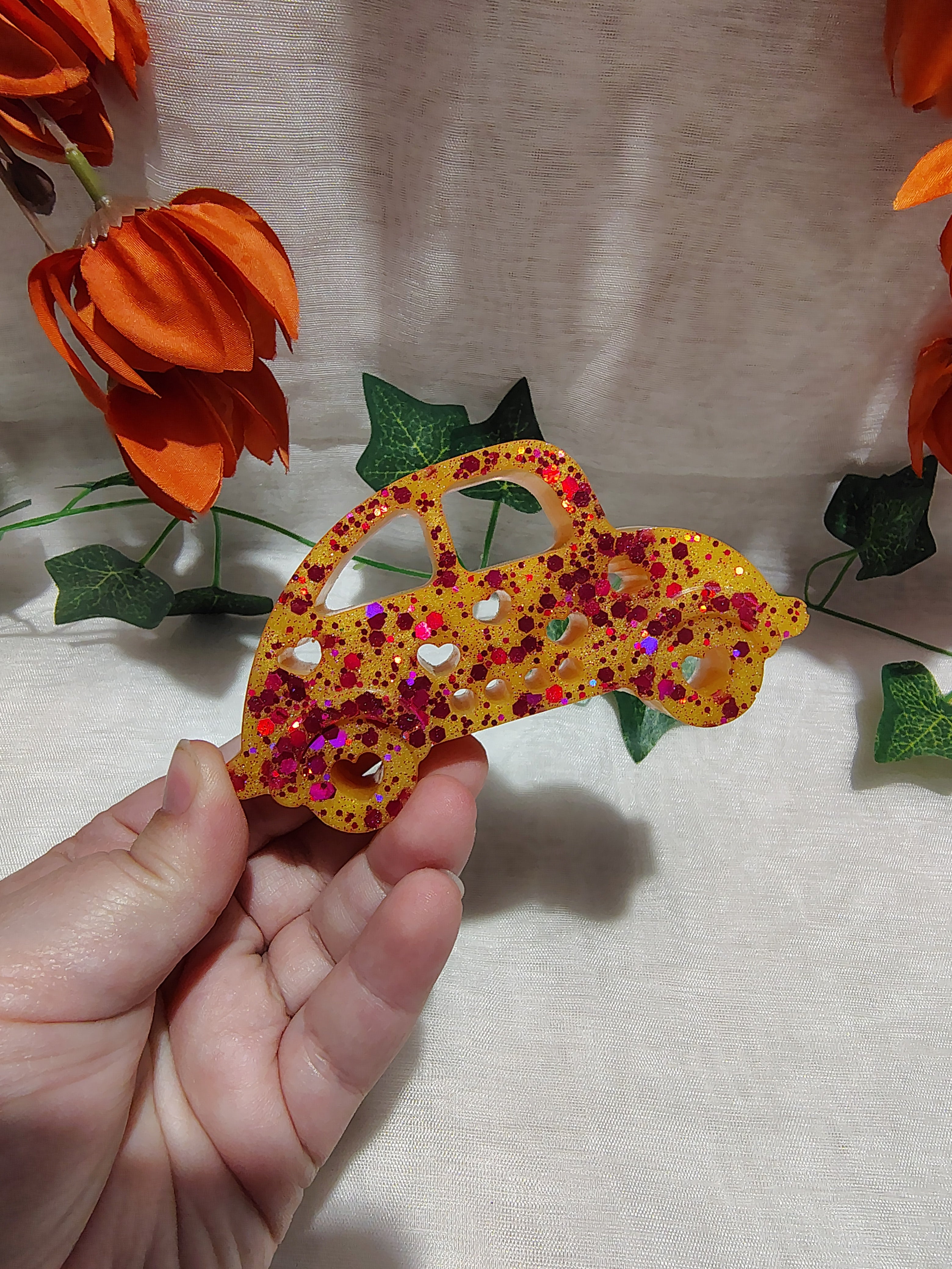 Voiture décorative en résine époxy fait main – Objet de décoration artisanal