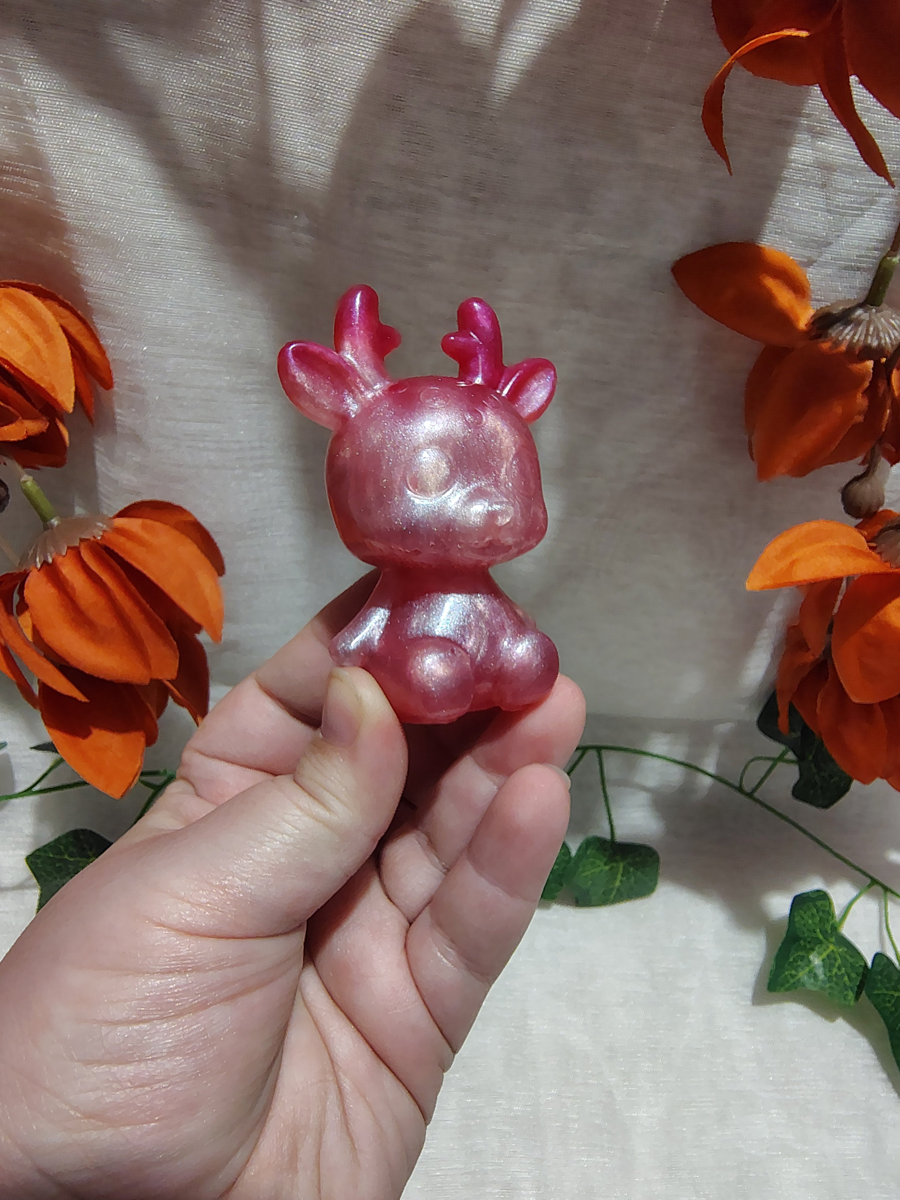 Renne décoratif en résine époxy fait main – Objet de décoration artisanal