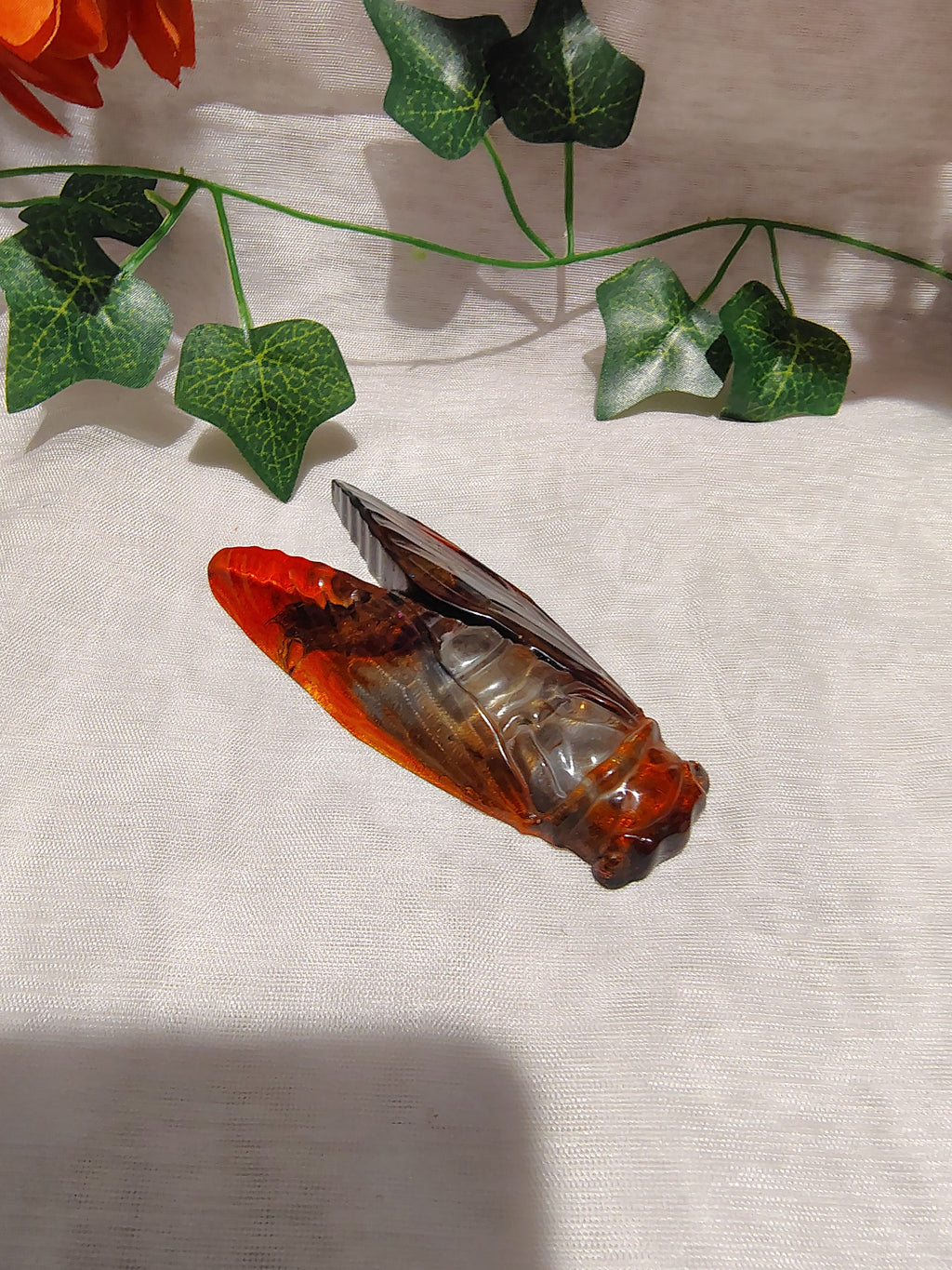 Cigale décorative en résine époxy fait main – Objet de décoration artisanale