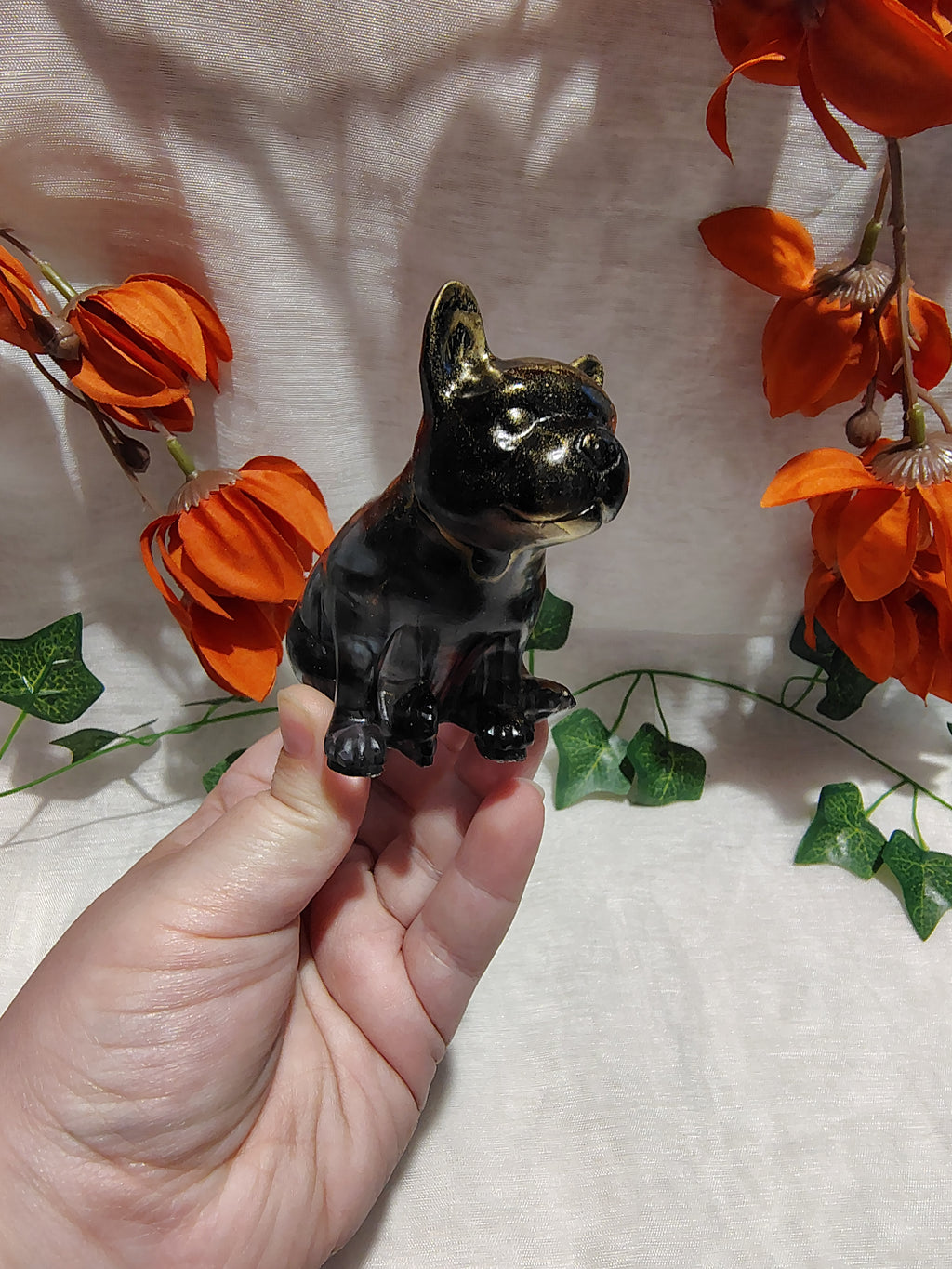 Bouledogue en résine époxy fait main – Objet de décoration artisanal unique