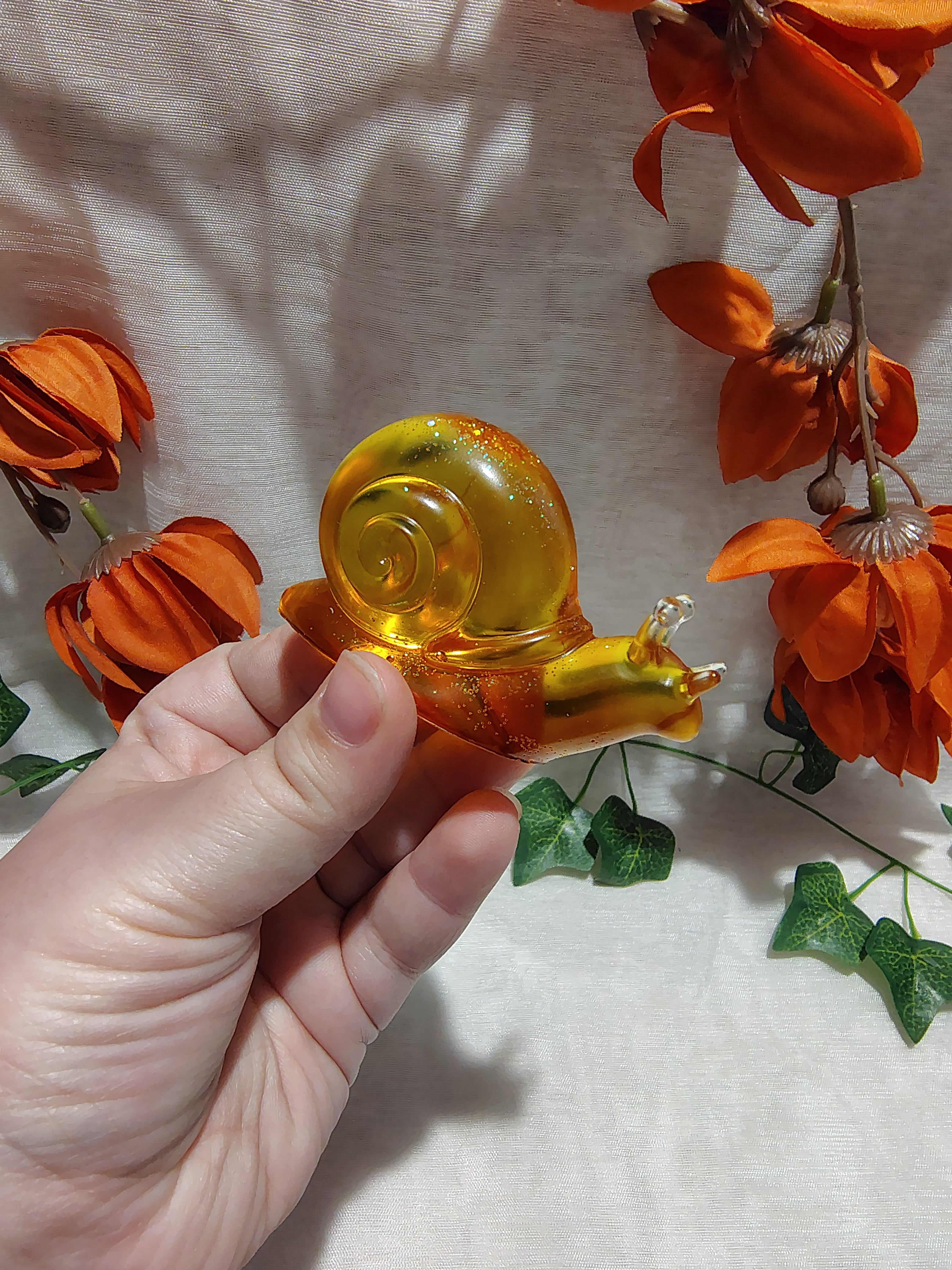 Escargot décoratif en résine époxy fait main – Objet de décoration artisanal