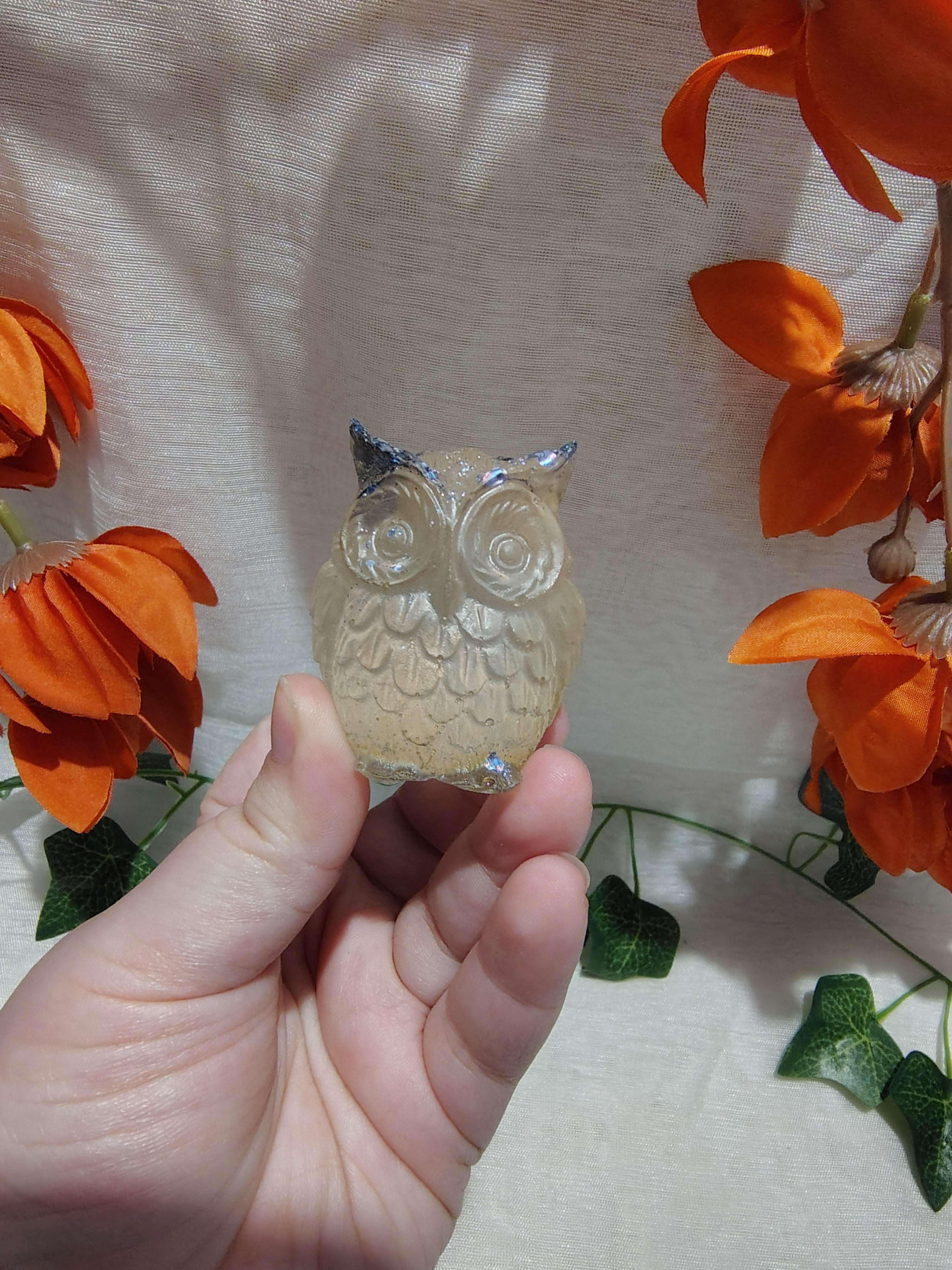 Hibou décoratif en résine époxy fait main – Objet de décoration artisanal