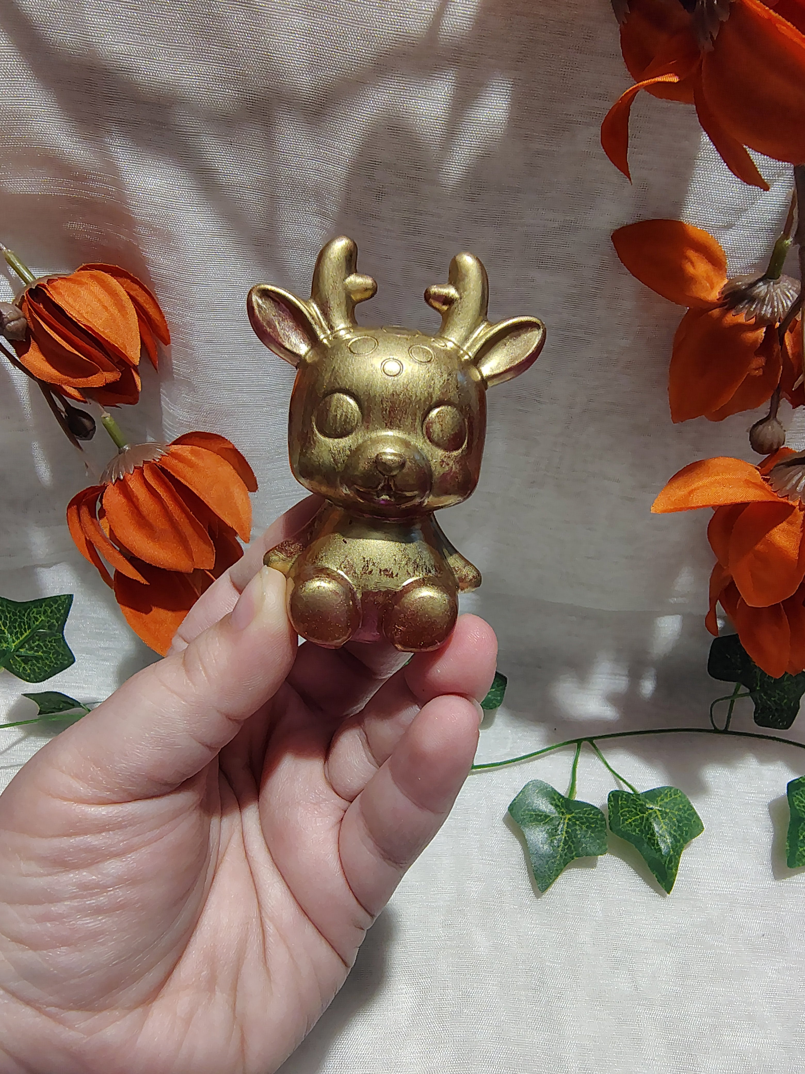 Renne décoratif en résine époxy fait main – Objet de décoration artisanal