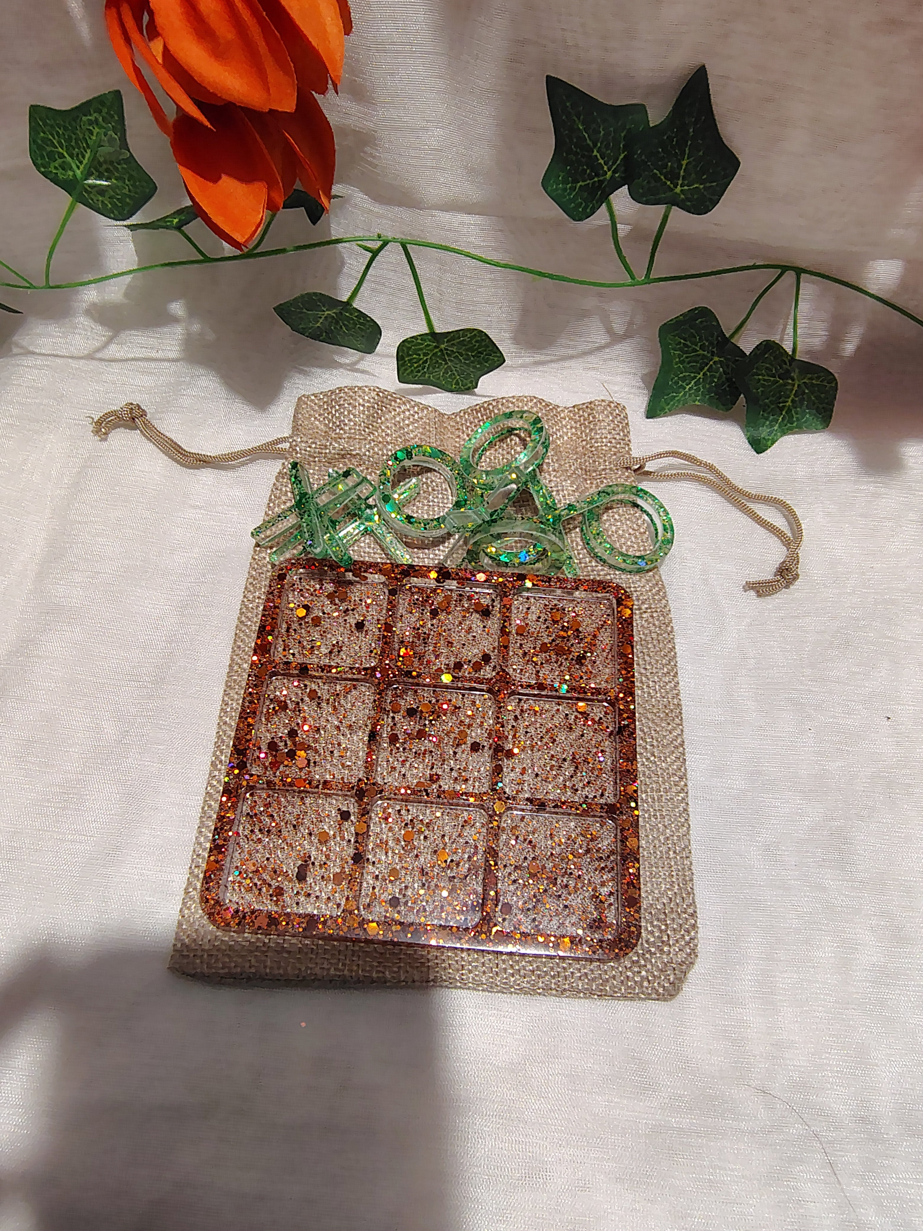 Jeu de Morpion en résine époxy fait main – Jeu décoratif et artisanal