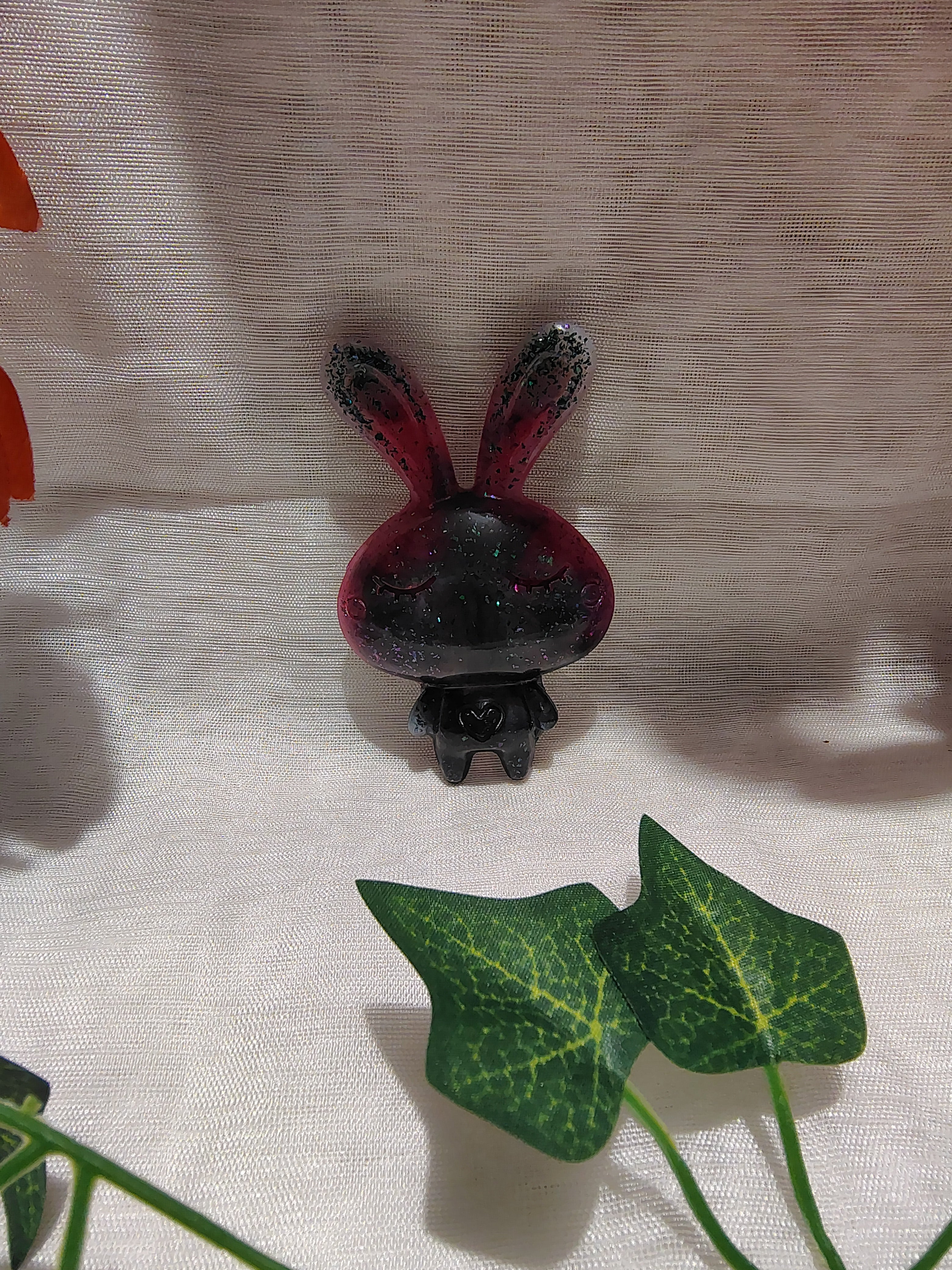 Magnet frigo lapin en résine époxy fait main – Accessoire décoratif original