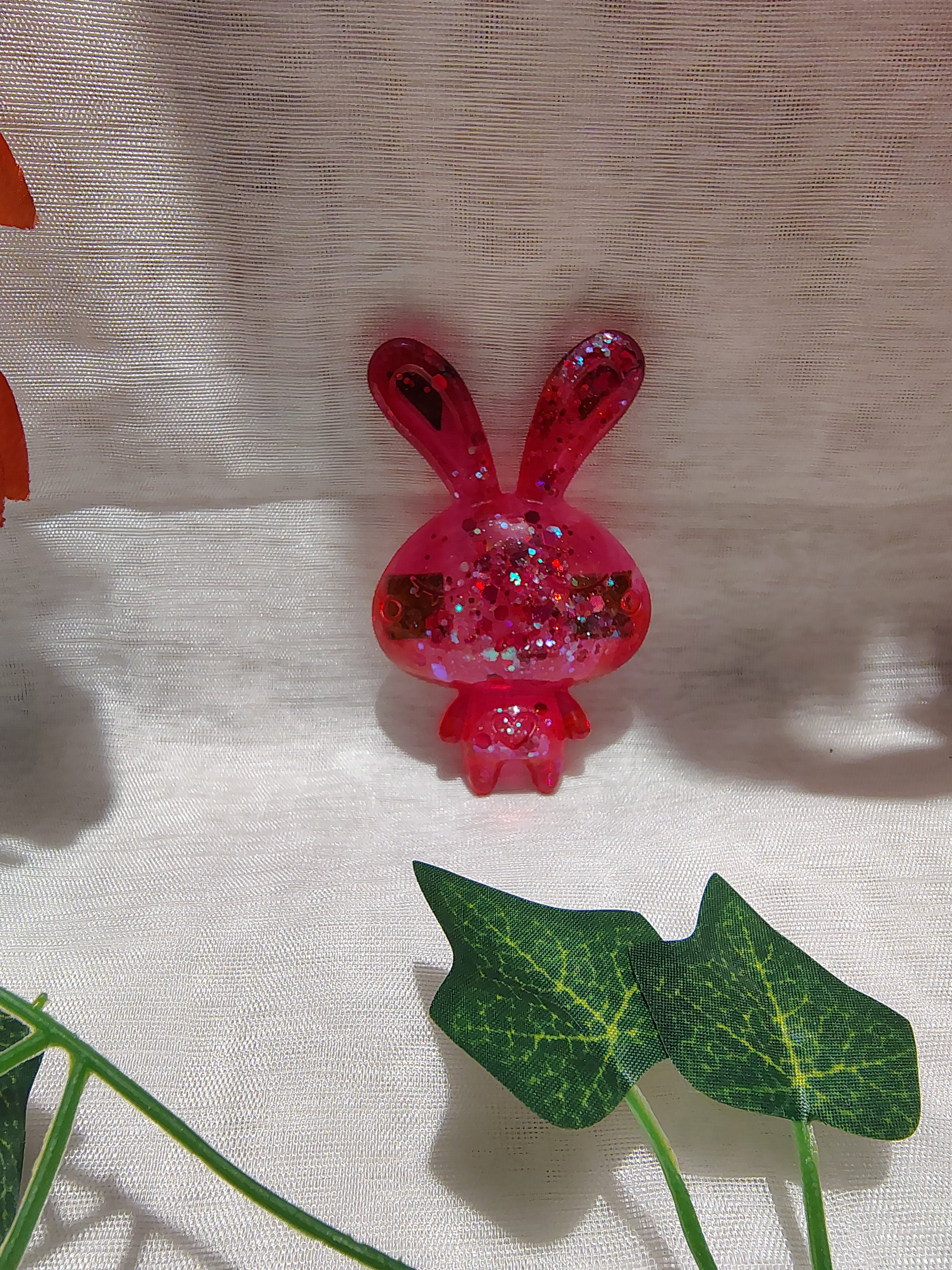 Magnet frigo lapin en résine époxy fait main – Accessoire décoratif original