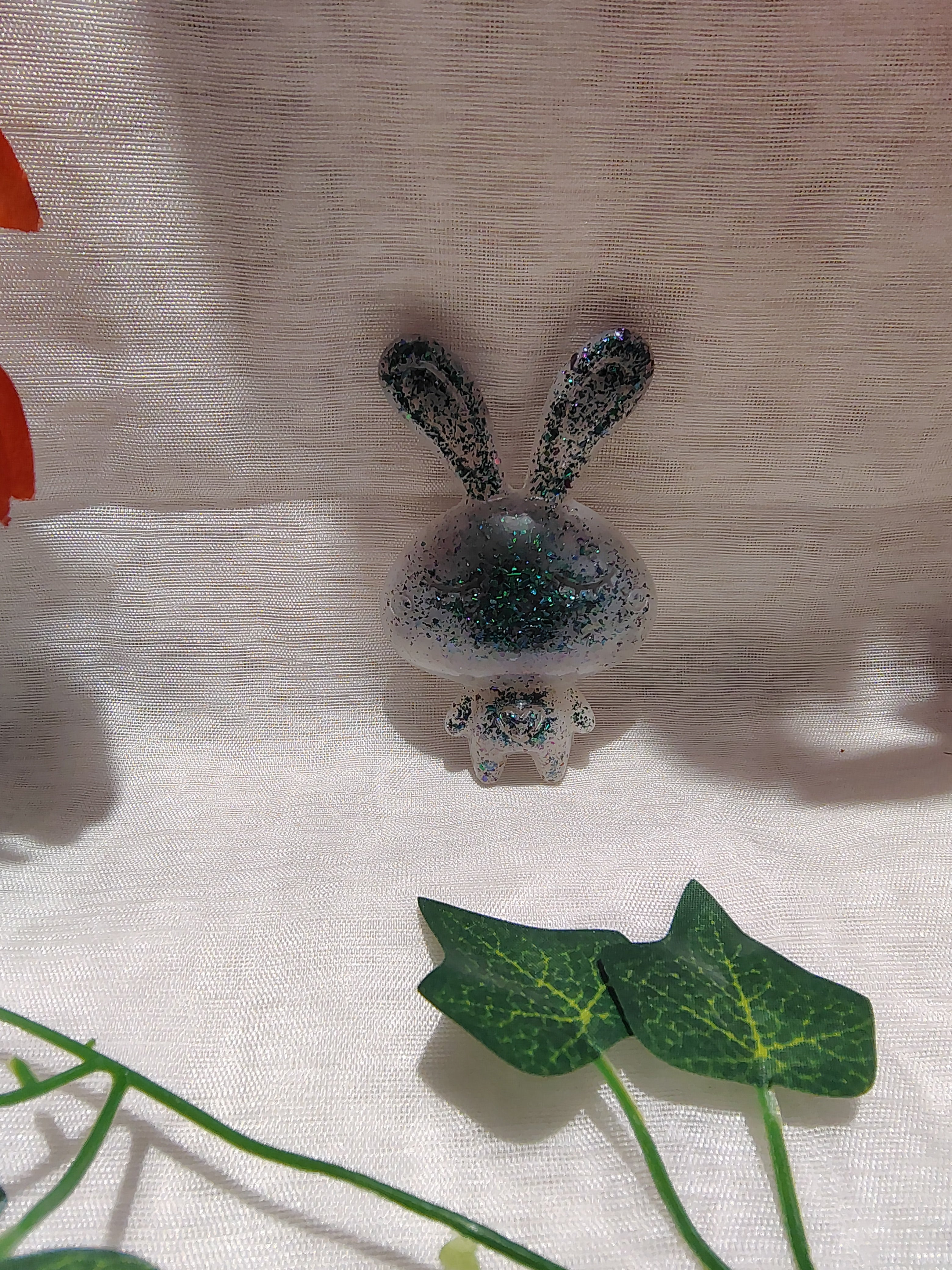 Magnet frigo lapin en résine époxy fait main – Accessoire décoratif original