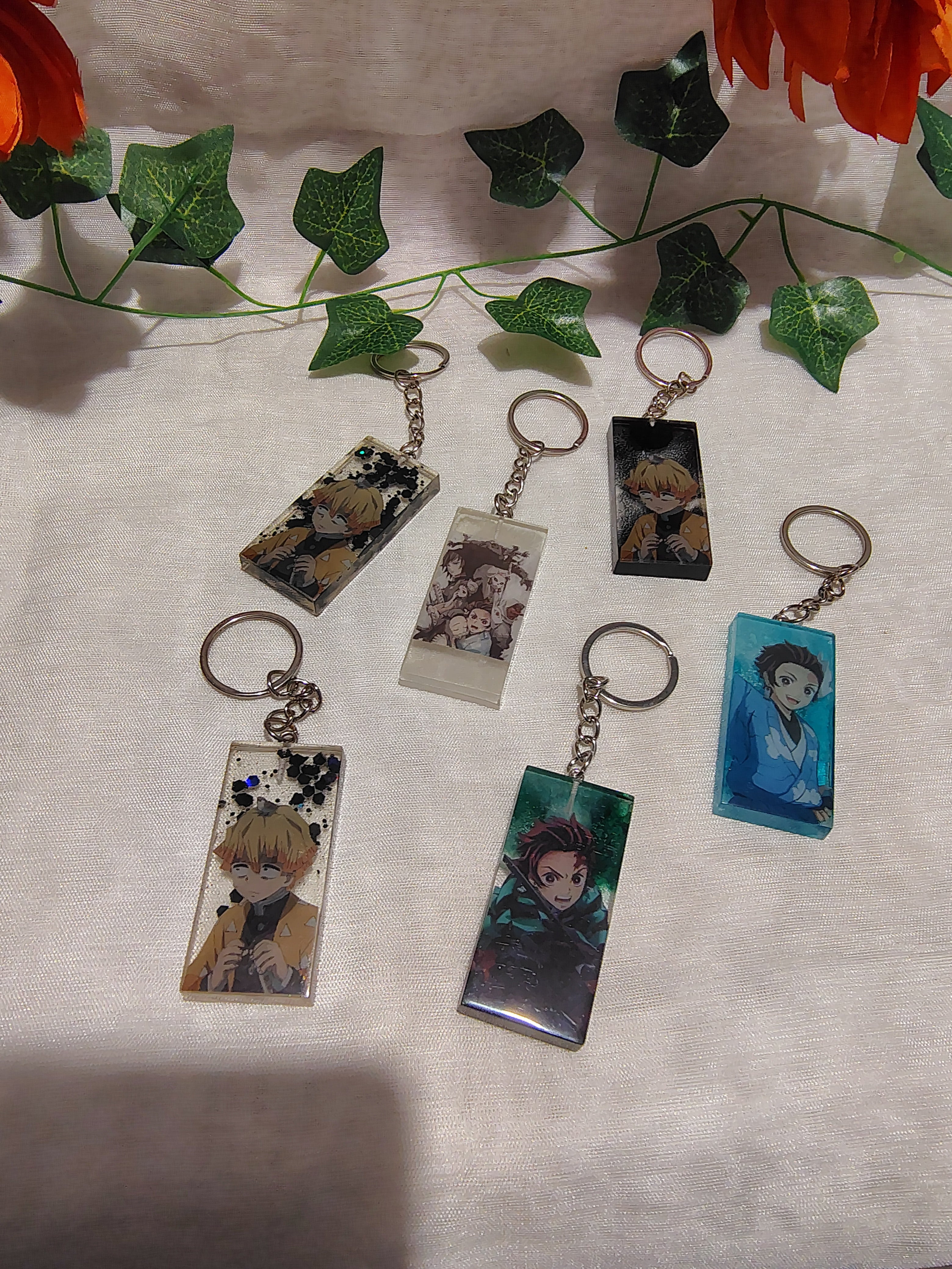 Porte-clés Manga / Anime en résine époxy fait main – Accessoire geek artisanal