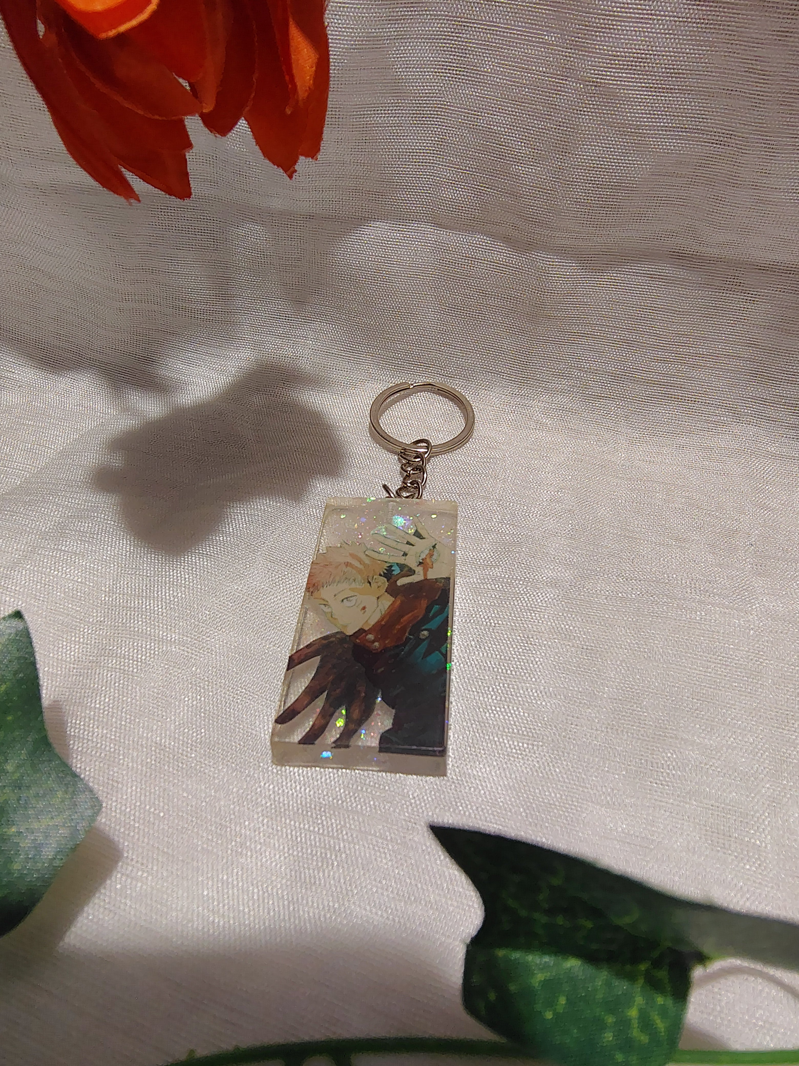 Porte-clés Manga / Anime en résine époxy fait main – Accessoire geek artisanal