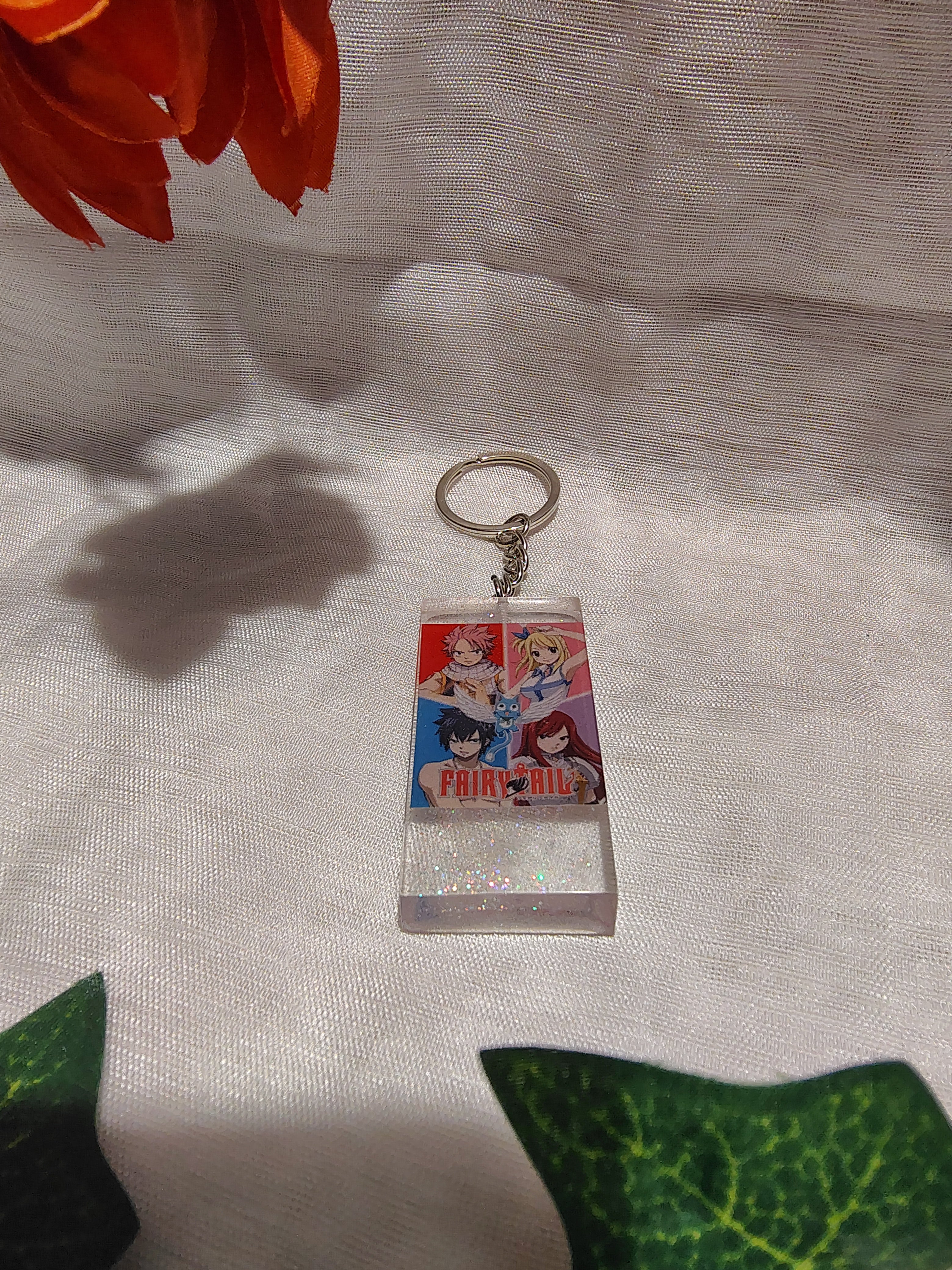 Porte-clés Manga / Anime en résine époxy fait main – Accessoire geek artisanal