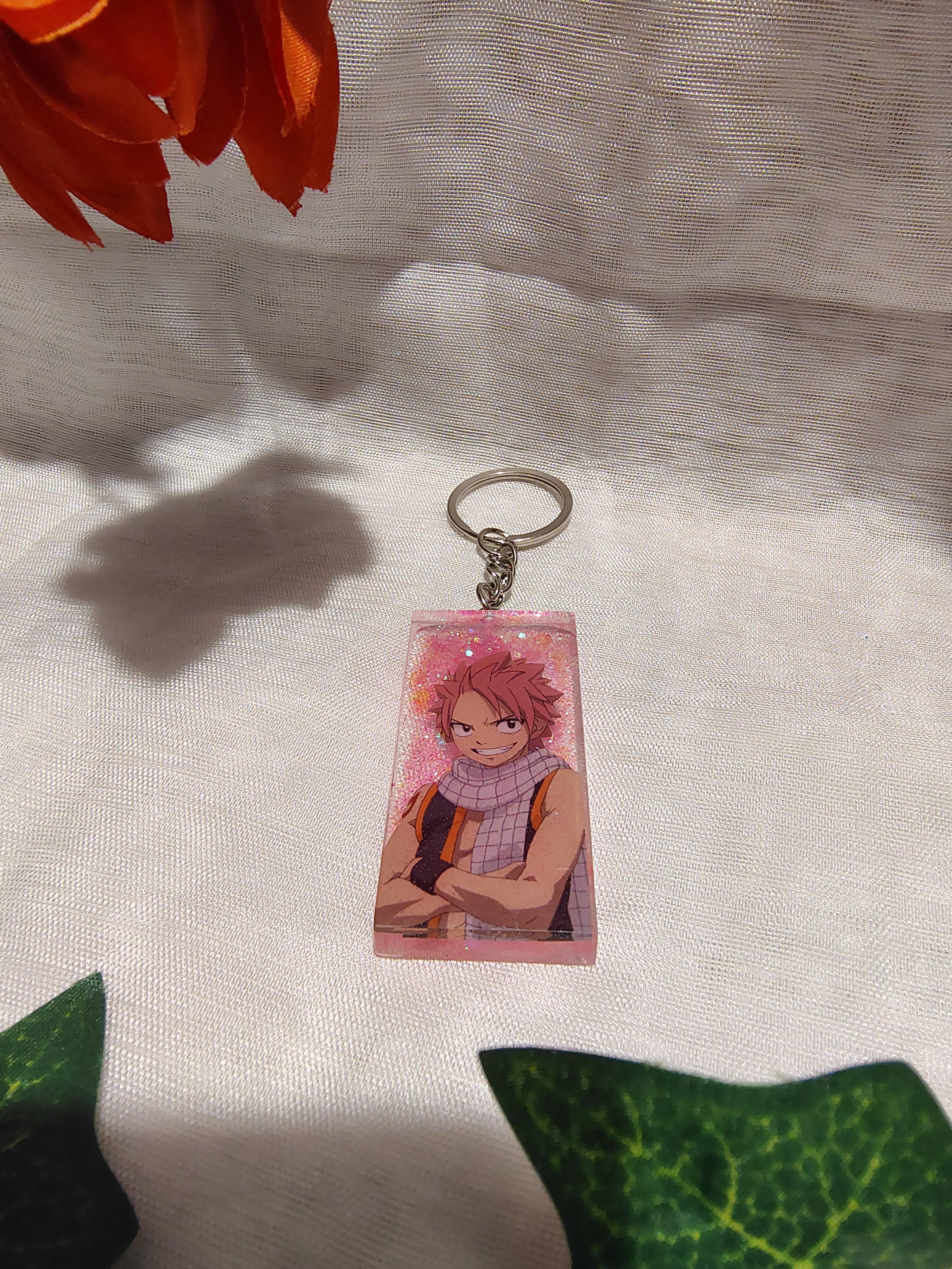 Porte-clés Manga / Anime en résine époxy fait main – Accessoire geek artisanal