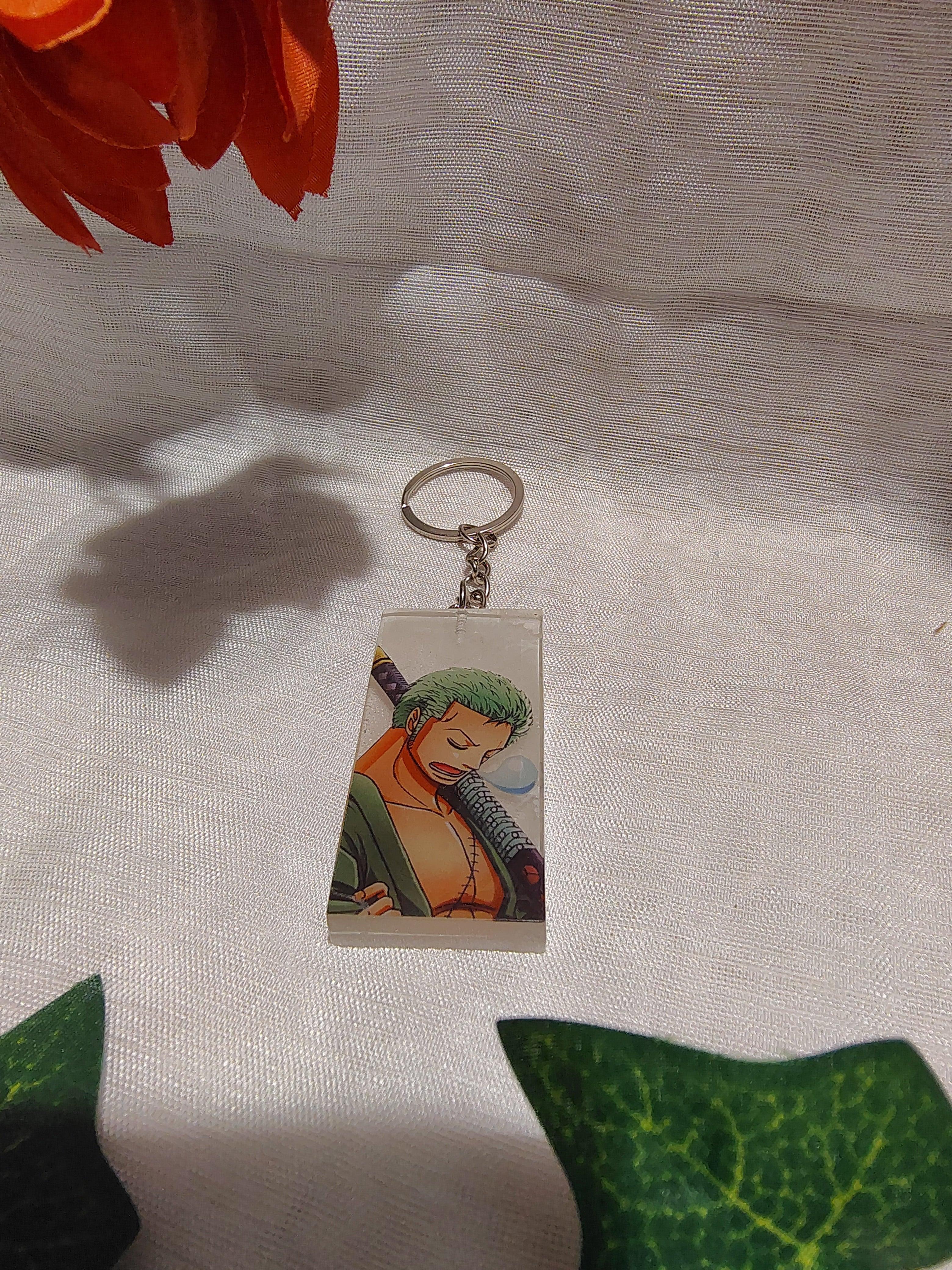 Porte-clés Manga / Anime en résine époxy fait main – Accessoire geek artisanal