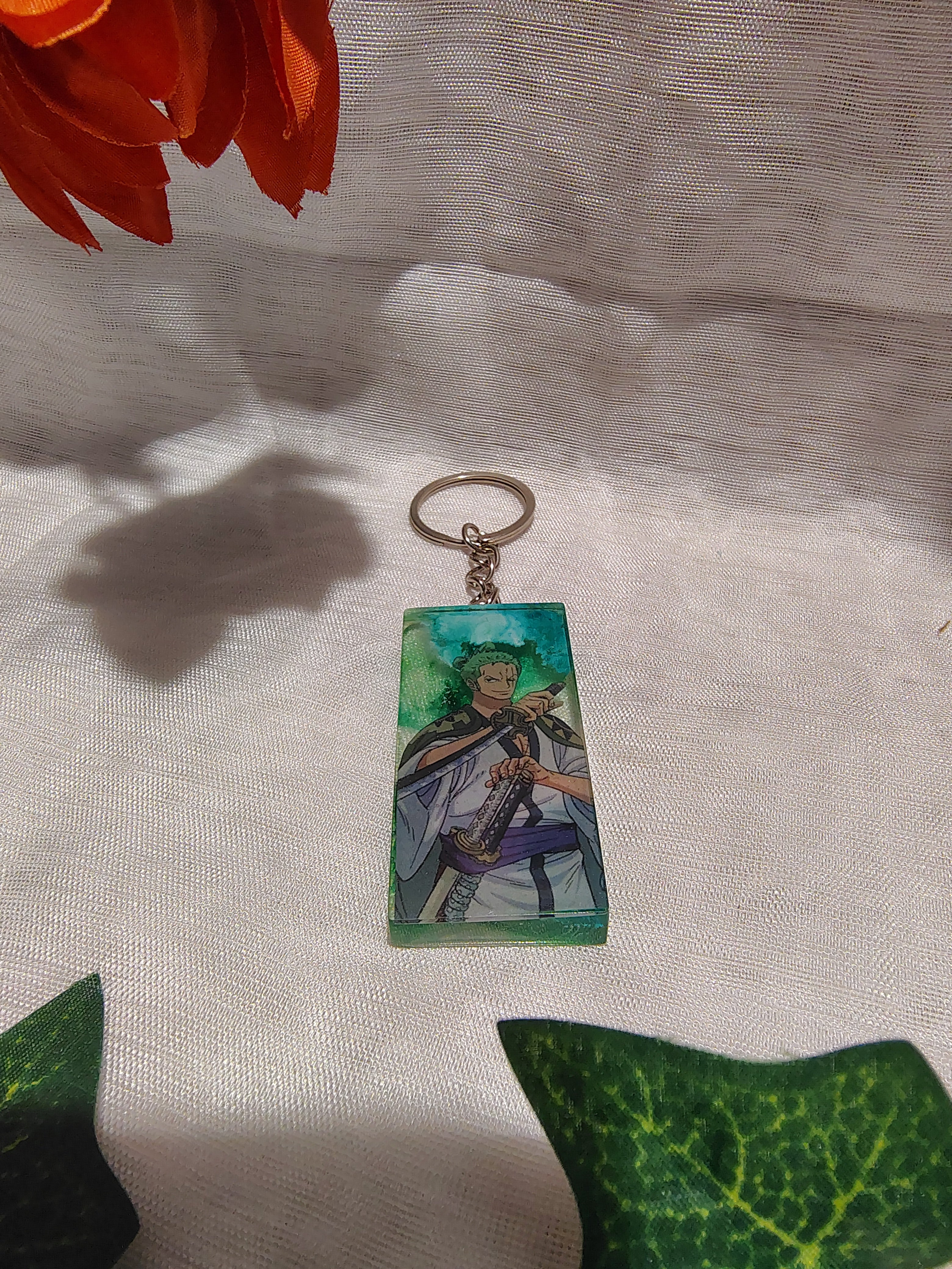 Porte-clés Manga / Anime en résine époxy fait main – Accessoire geek artisanal