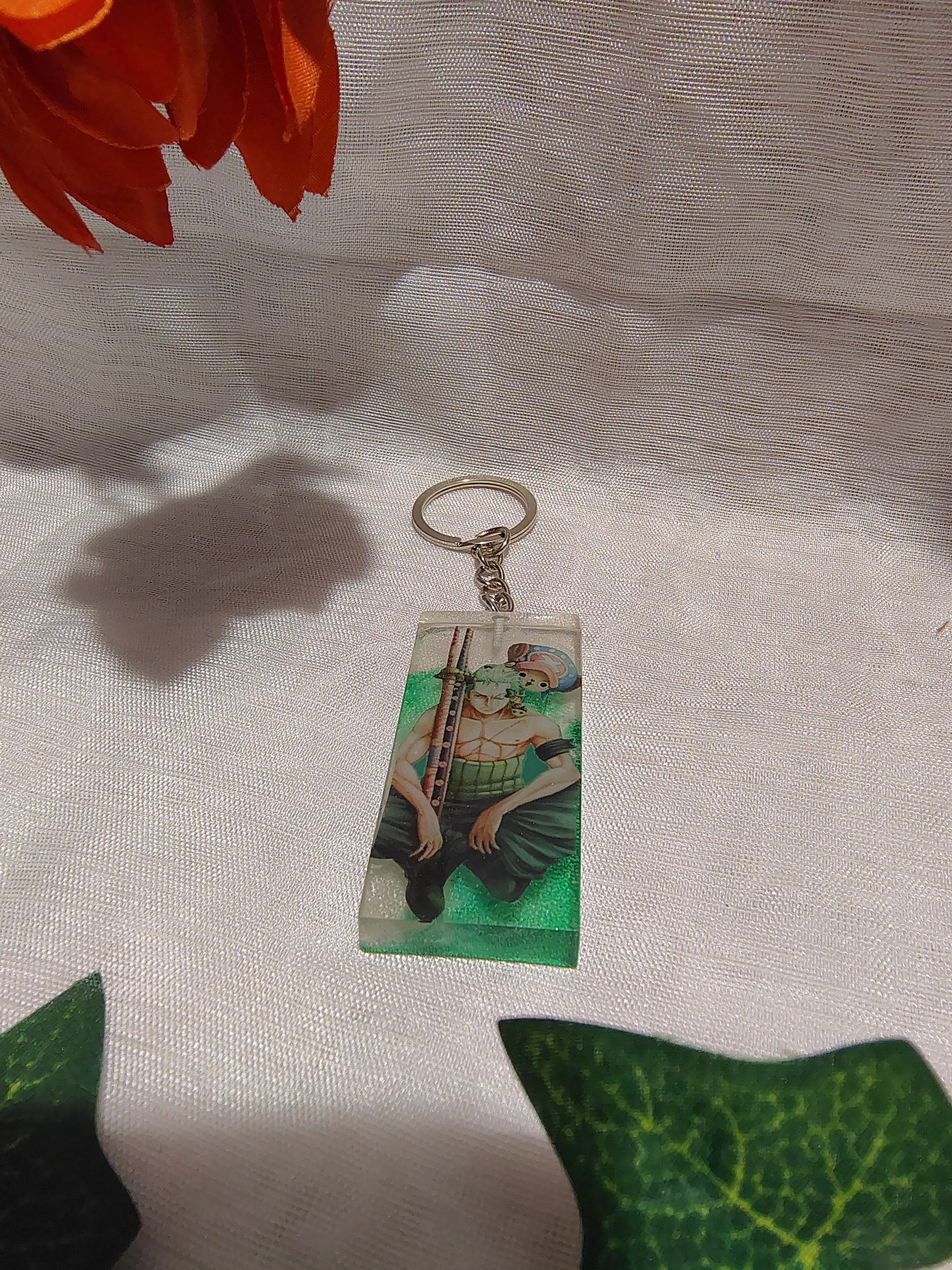 Porte-clés Manga / Anime en résine époxy fait main – Accessoire geek artisanal