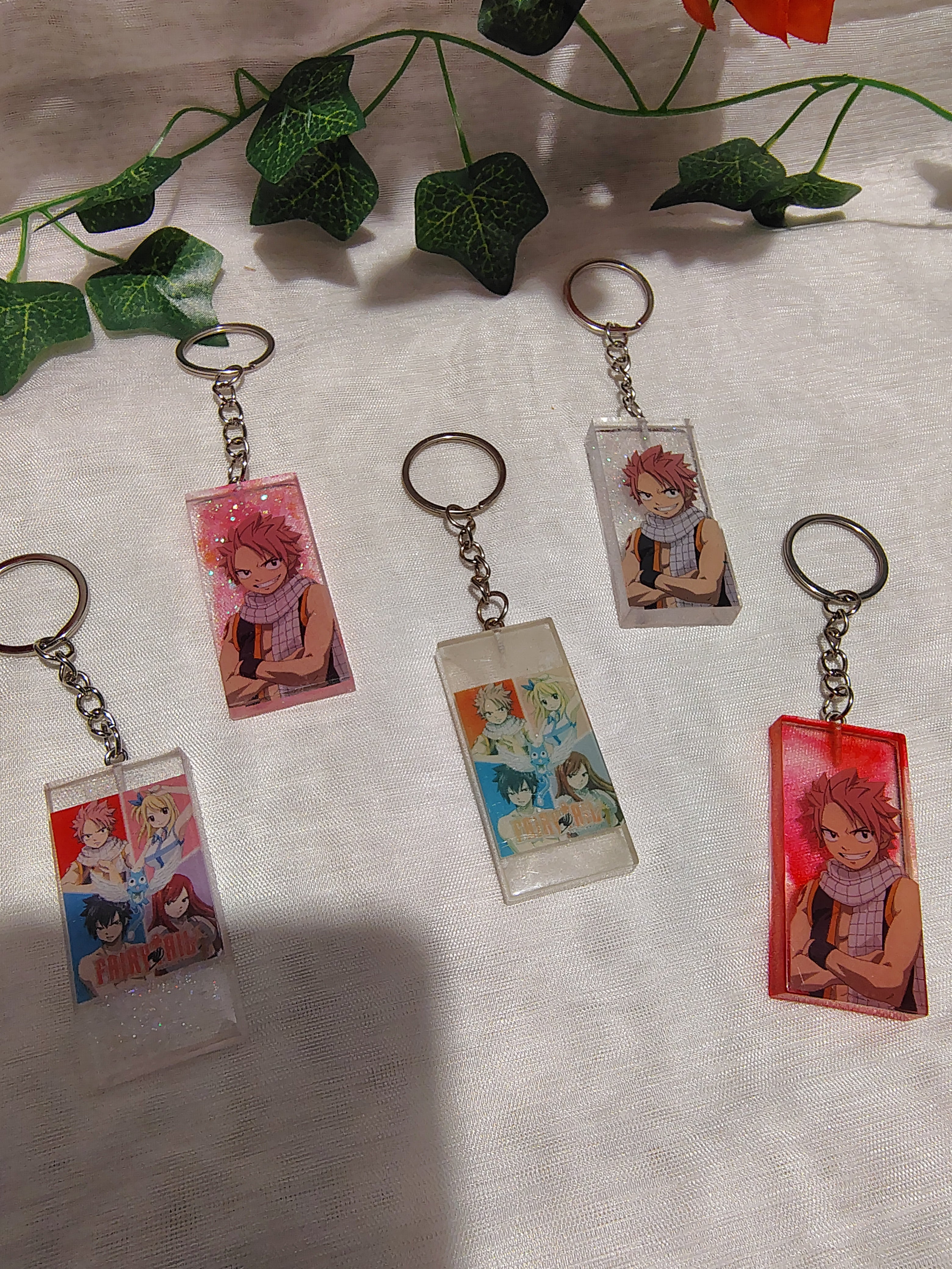 Porte-clés Manga / Anime en résine époxy fait main – Accessoire geek artisanal