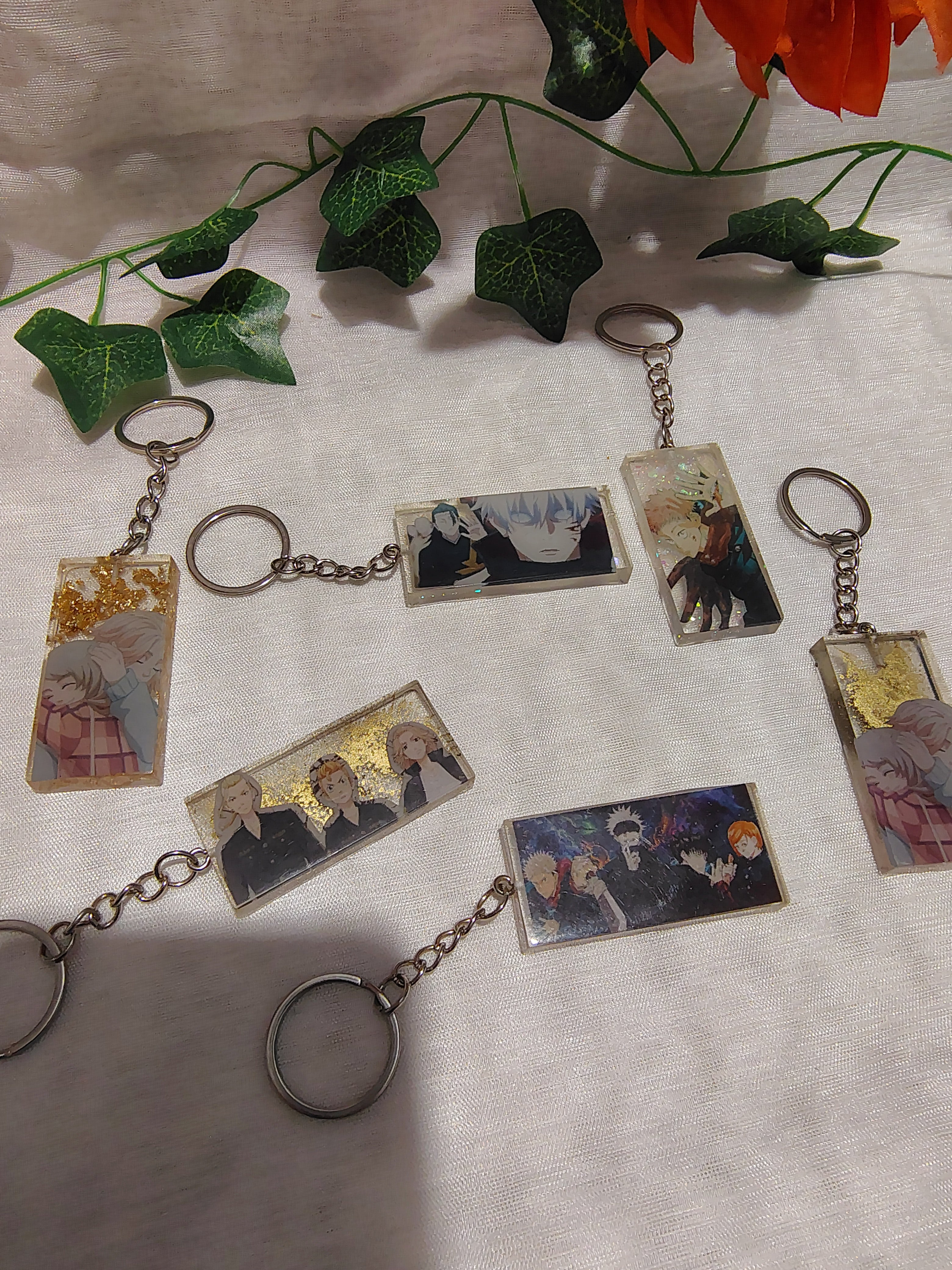 Porte-clés Manga / Anime en résine époxy fait main – Accessoire geek artisanal