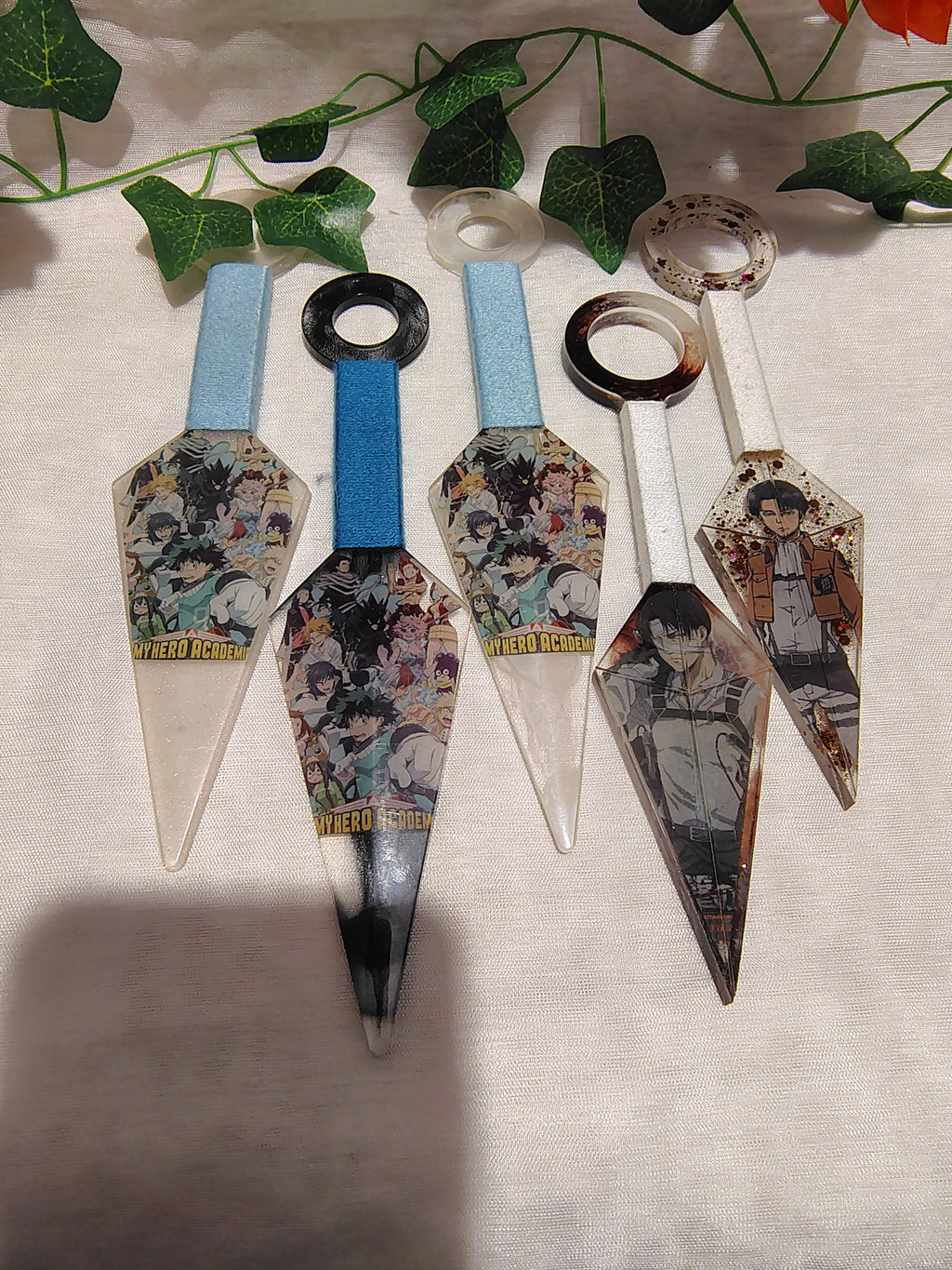 Kunai Manga en Résine Époxy Fait Main – Objet de Décoration Geek & Anime