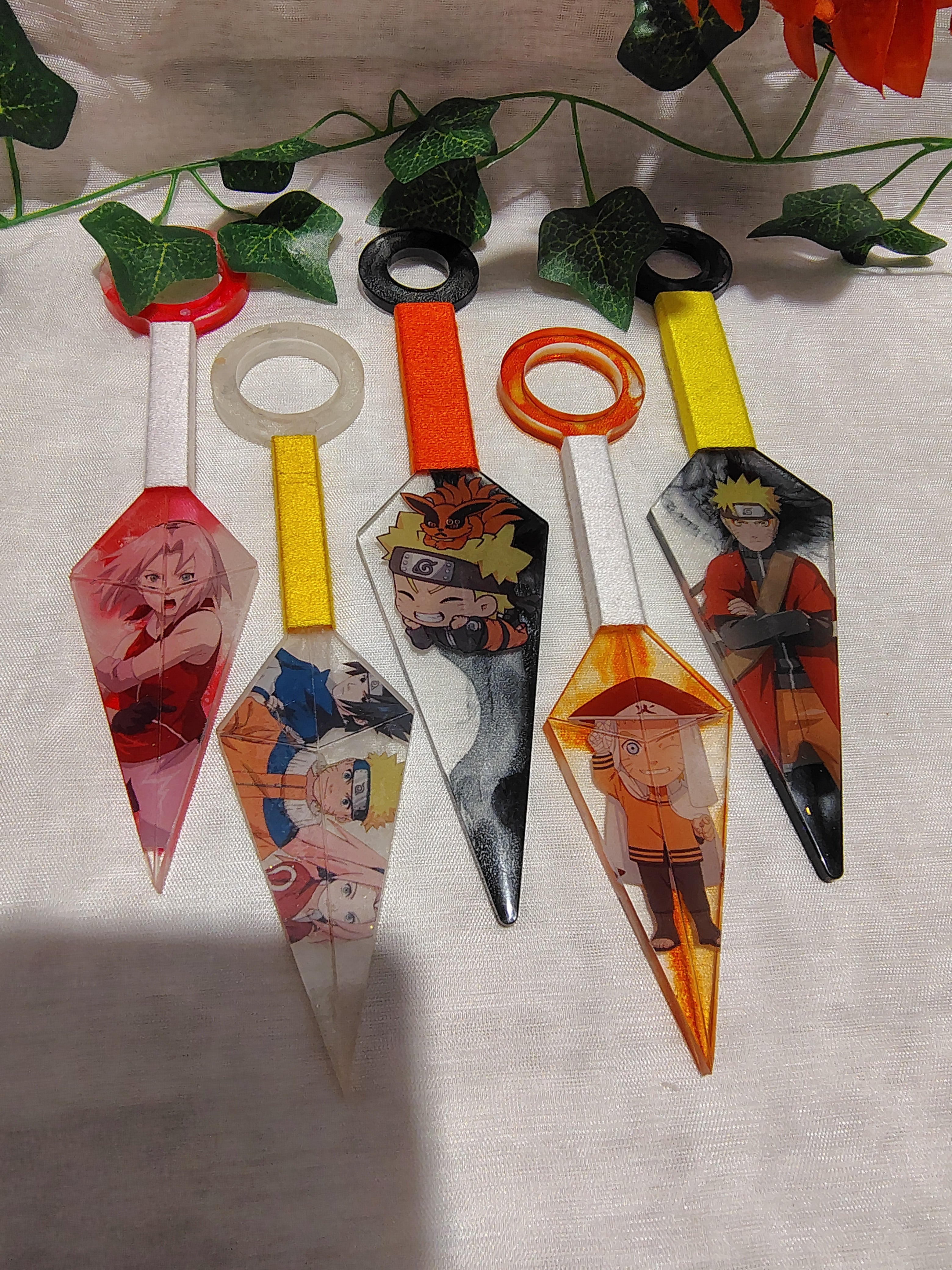 Kunai Manga en Résine Époxy Fait Main – Objet de Décoration Geek & Anime