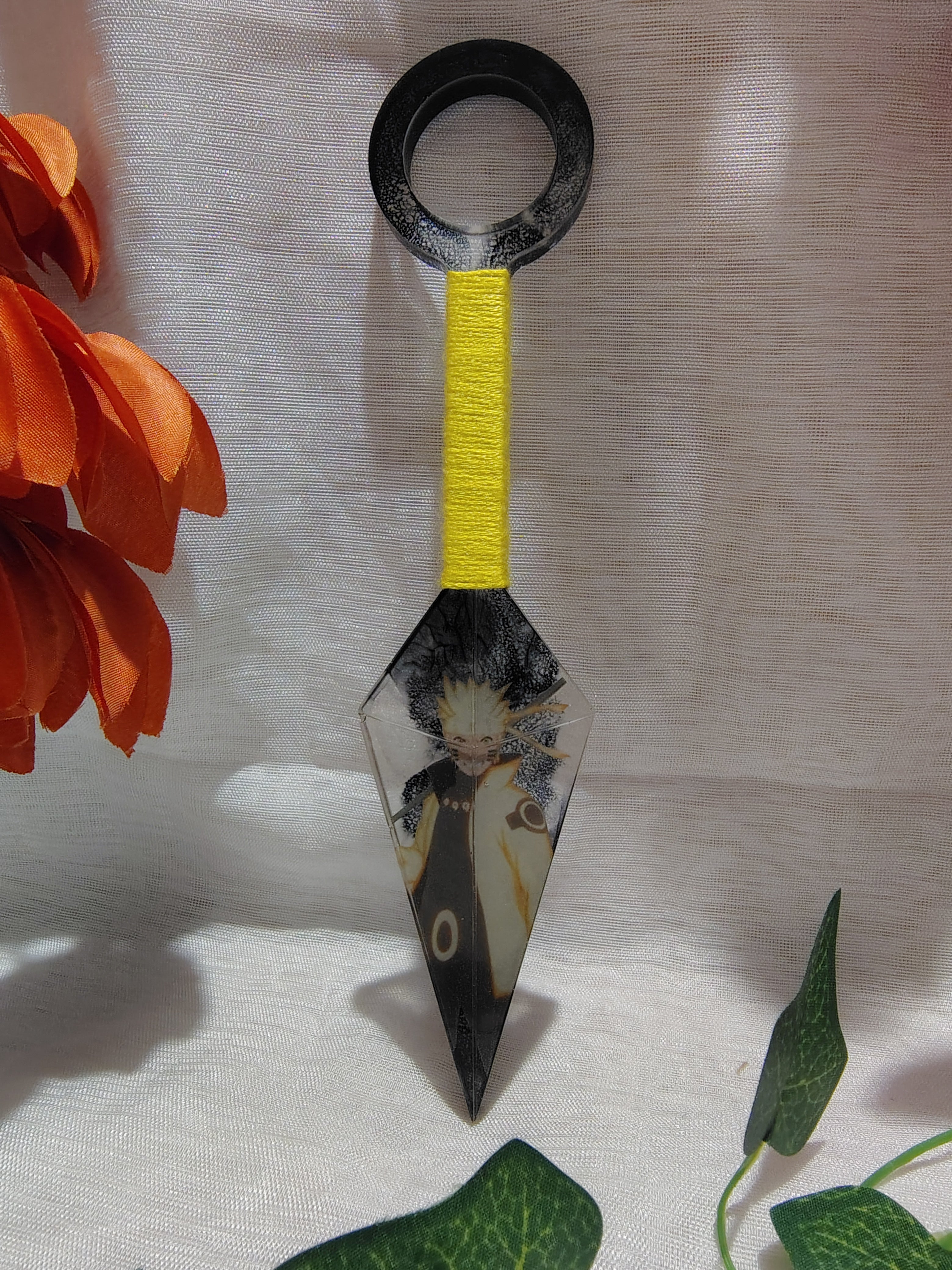 Kunai Manga en Résine Époxy Fait Main – Objet de Décoration Geek & Anime