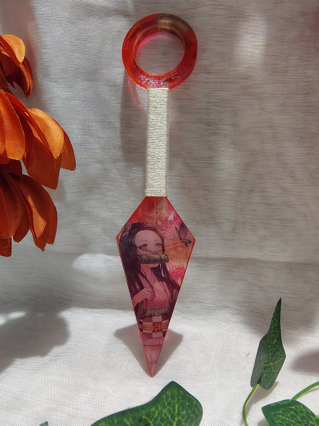 Kunai Manga en Résine Époxy Fait Main – Objet de Décoration Geek & Anime