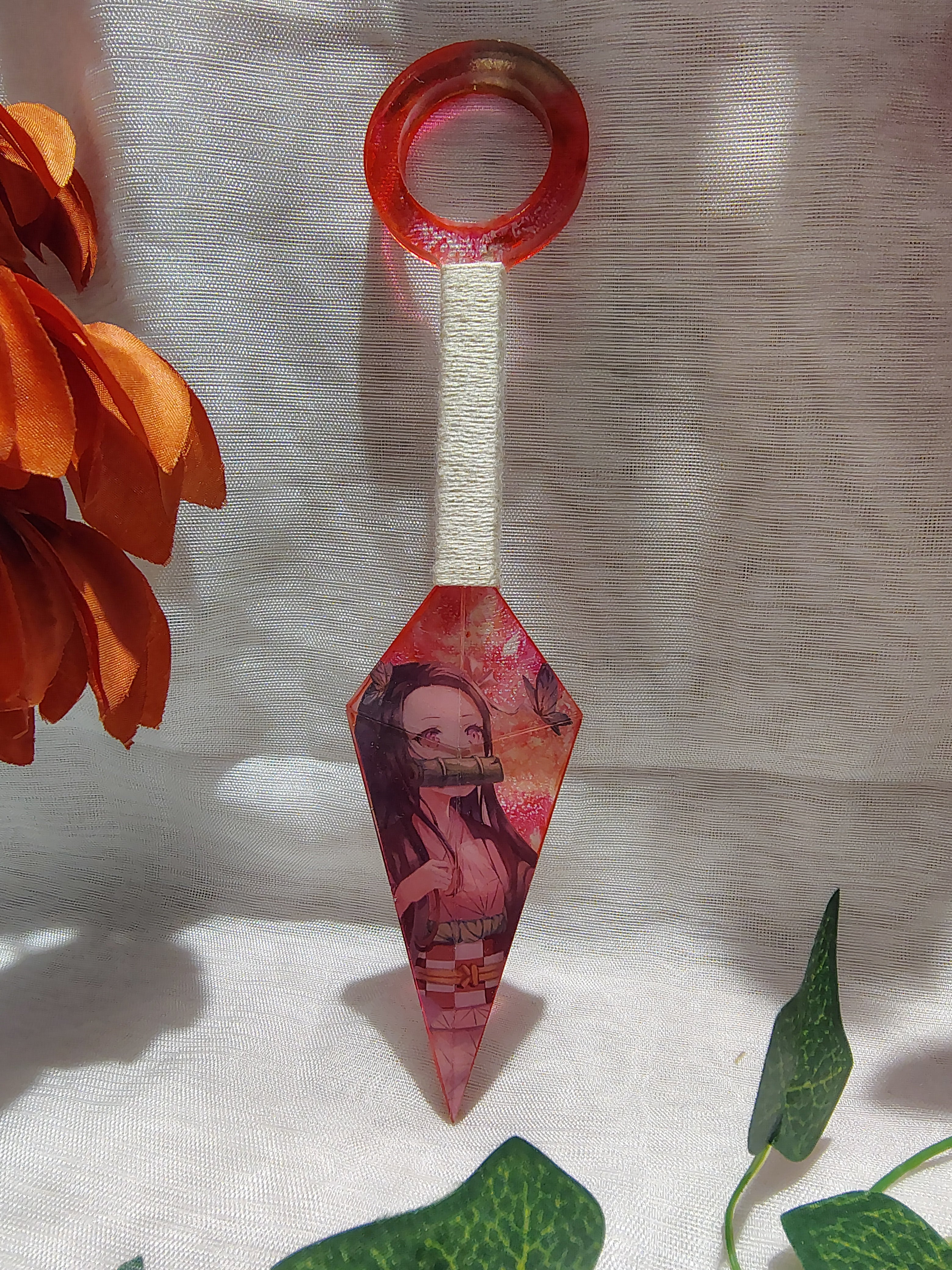 Kunai Manga en Résine Époxy Fait Main – Objet de Décoration Geek & Anime