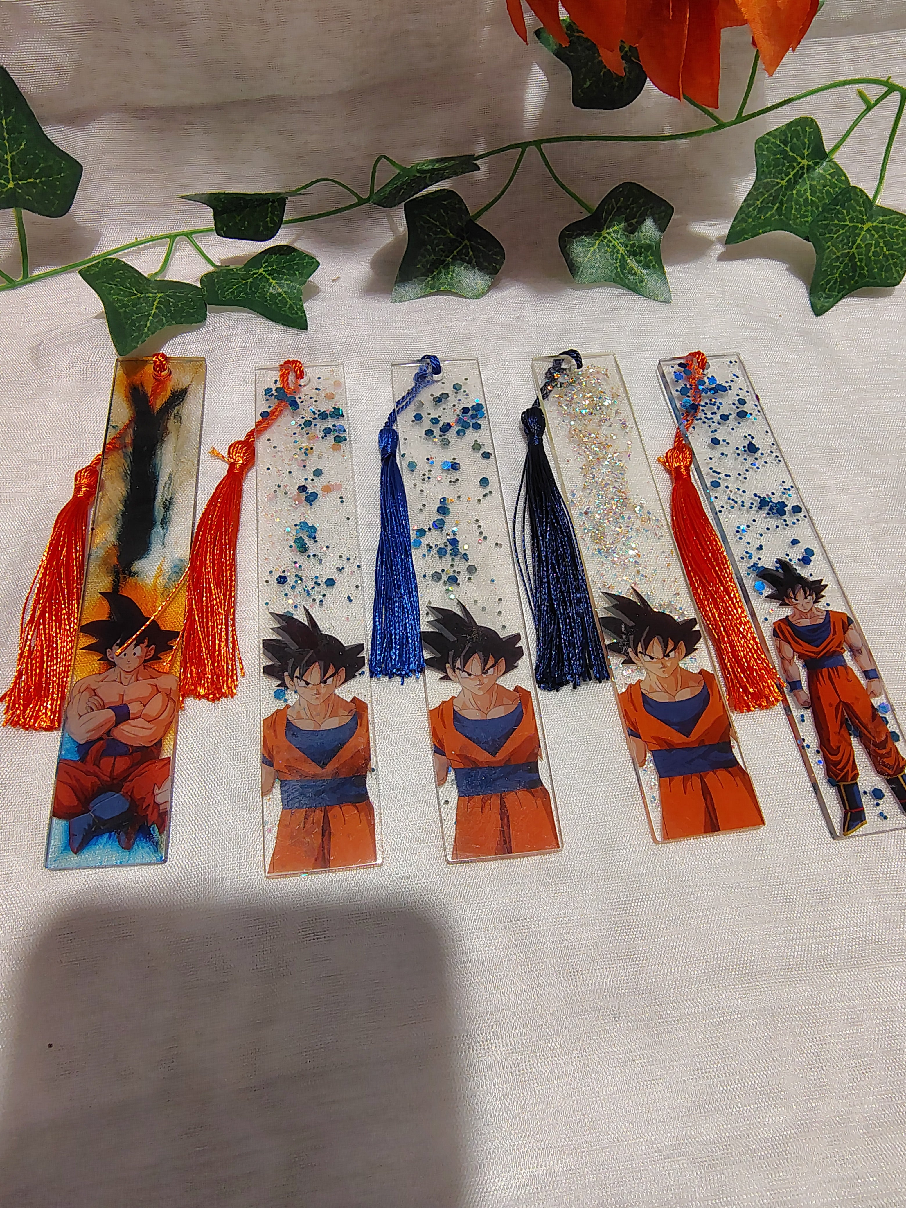 Marque-pages Manga / Anime en Résine Époxy Fait Main – Accessoire de Lecture Geek