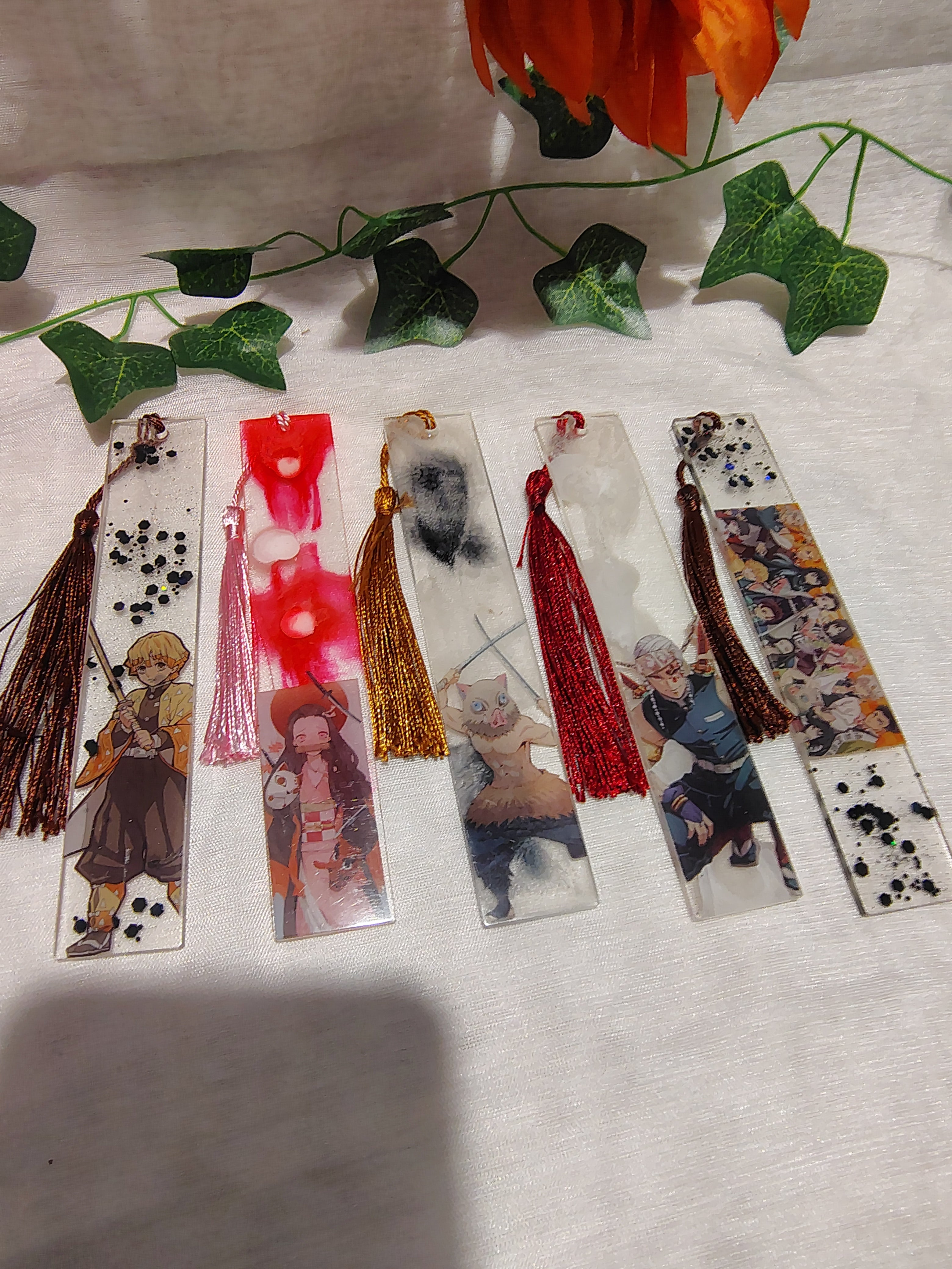 Marque-pages Manga / Anime en Résine Époxy Fait Main – Accessoire de Lecture Geek