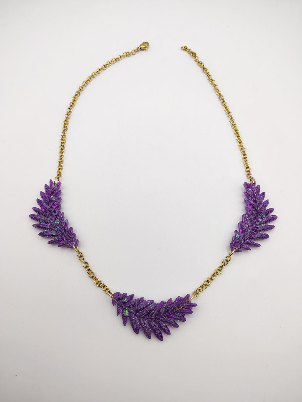 Collier Feuille en résine époxy fait main – Bijou nature artisanal