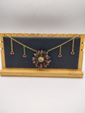 Collier Fleur en résine époxy fait main – Bijou floral artisanal