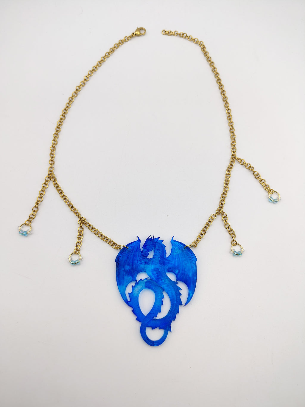 Collier Dragon en résine époxy fait main – Bijou fantasy artisanal