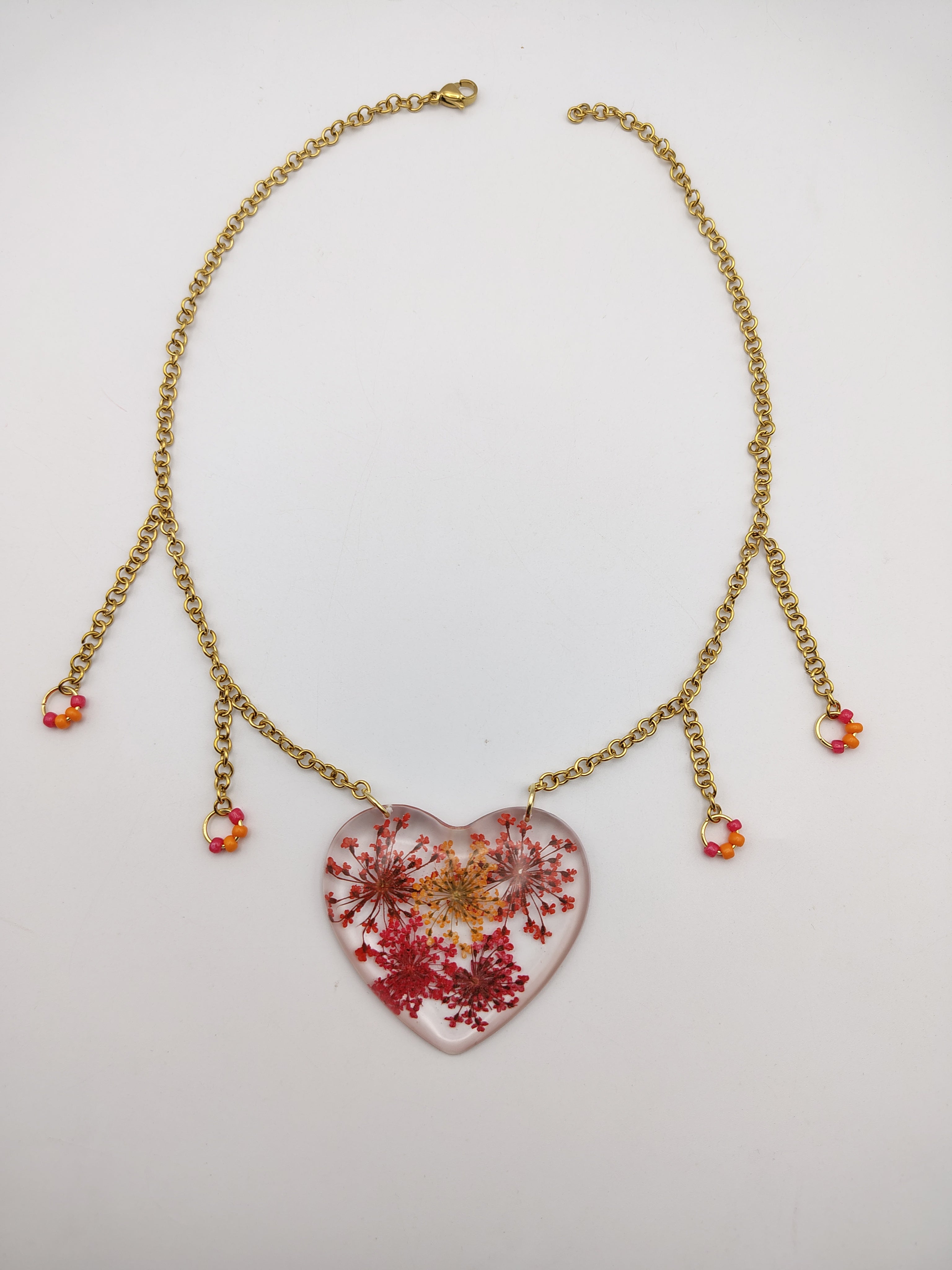 Collier Cœur en résine époxy fait main – Bijou romantique artisanal